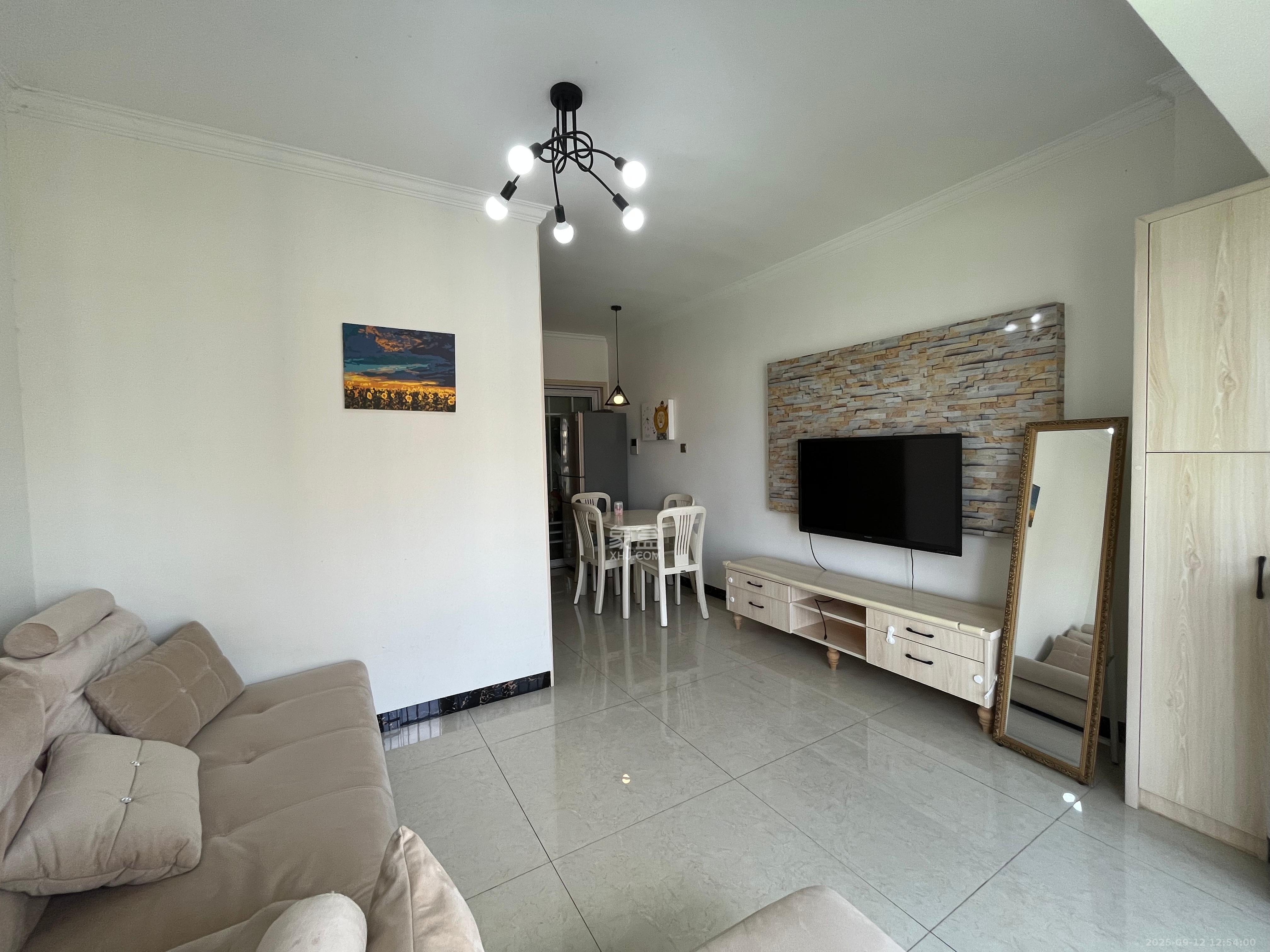 时代星空 1室1厅1卫 1300.0元/月 时代星空 1室1厅1卫 1300.0元/月室内图