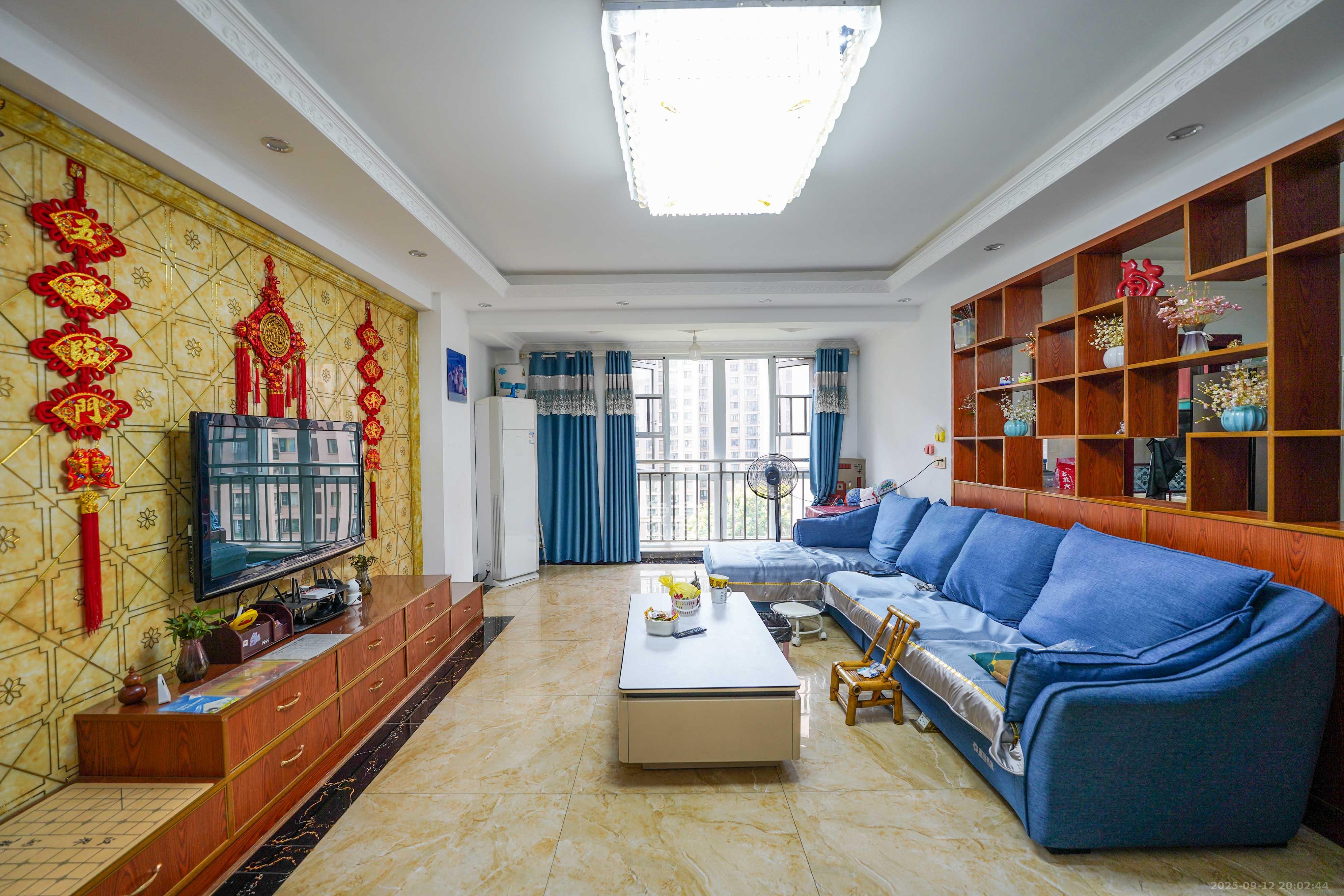 丽发新城  1室0厅0卫    78.0万