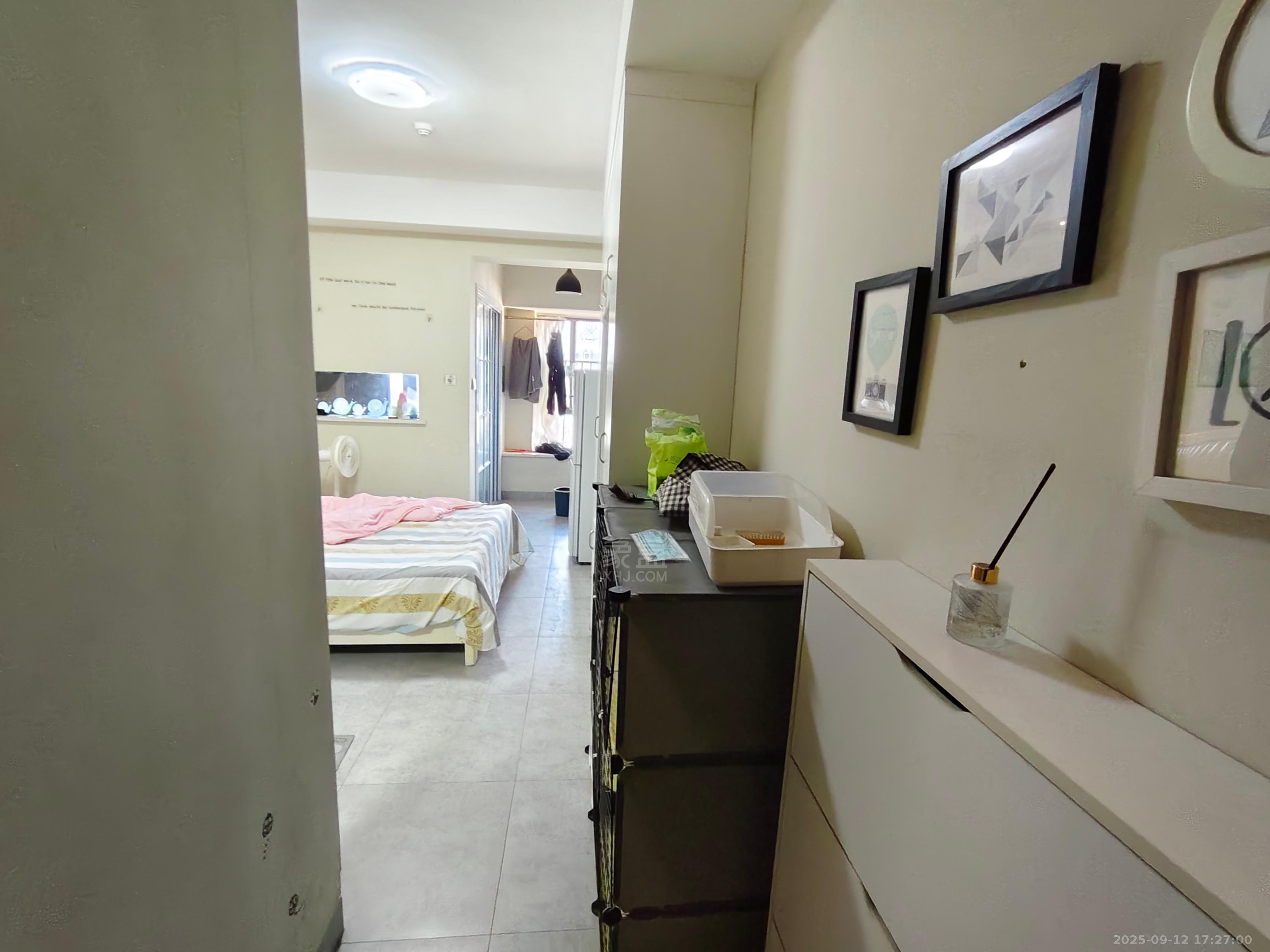 中建御山和苑 1室1厅1卫 1100.0元/月 中建御山和苑 1室1厅1卫 1100.0元/月室内图