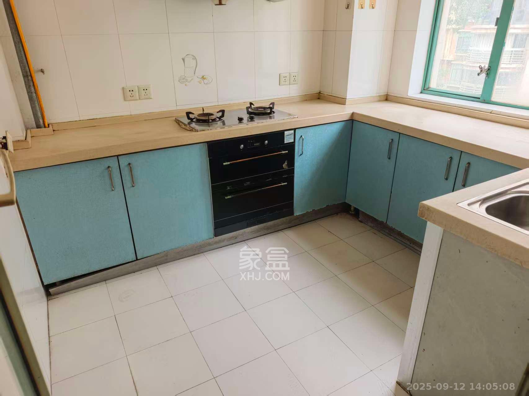 美林景园 3室2厅2卫 2500.0元/月 美林景园 3室2厅2卫 2500.0元/月室内图