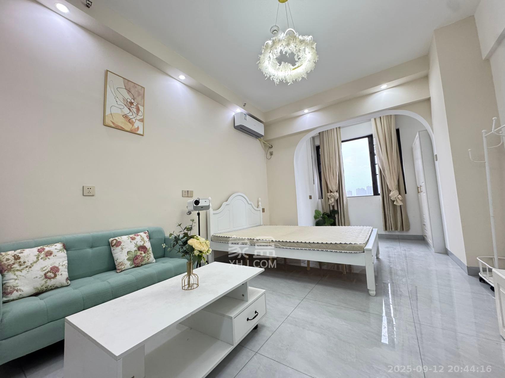 五江天街天寓  1室1厅1卫    1500.0元/月室内图