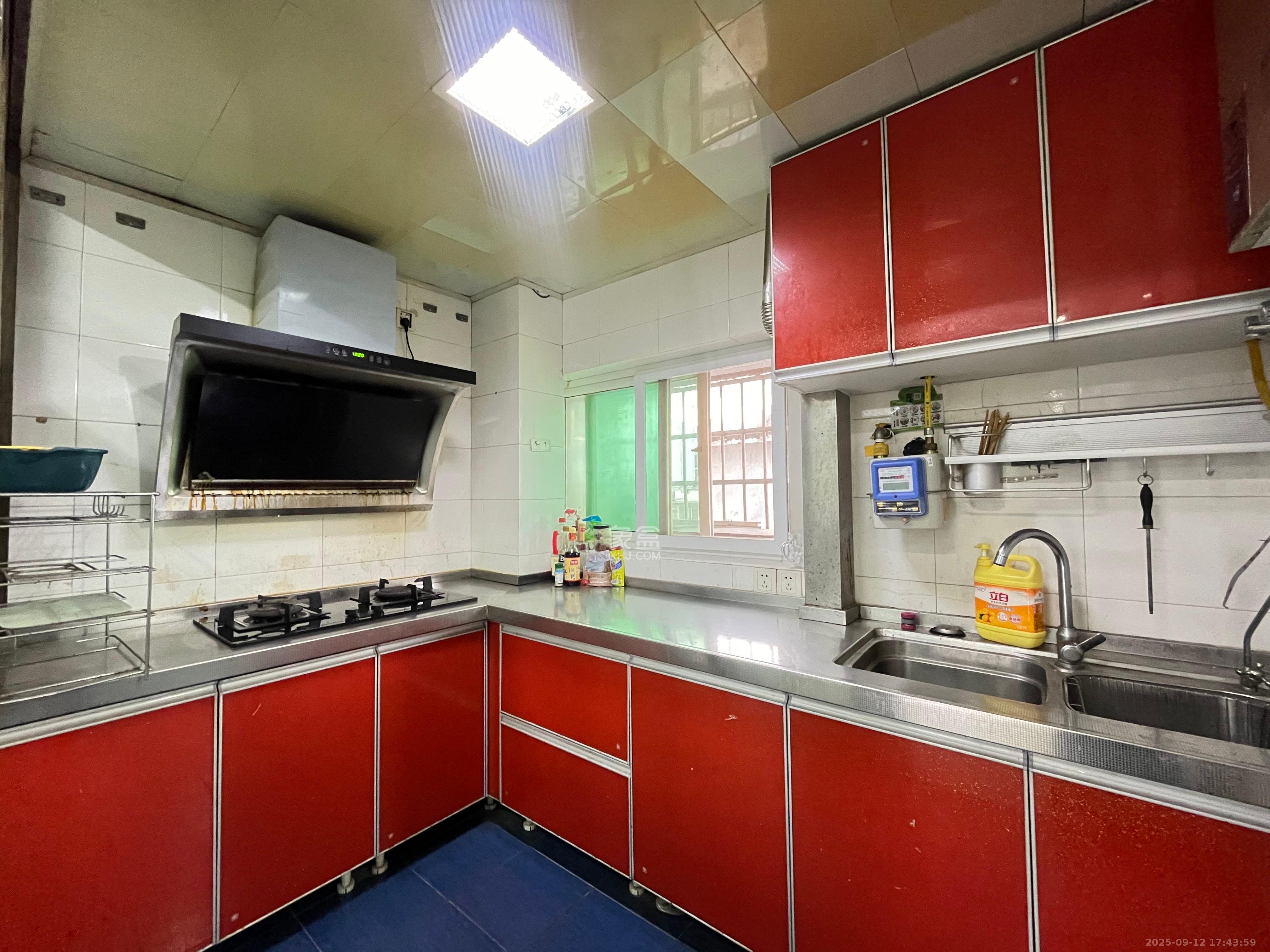 恩瑞麓山名园(龙王港小区) 2室2厅1卫 1750.0元/月 恩瑞麓山名园(龙王港小区) 2室2厅1卫 1750.0元/月室内图