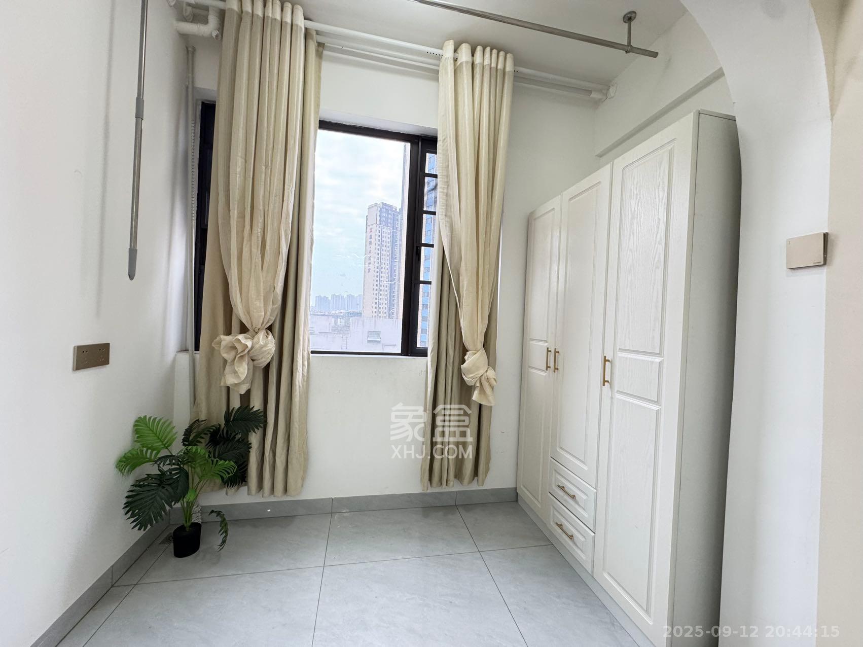 五江天街天寓 1室1厅1卫 1500.0元/月 五江天街天寓 1室1厅1卫 1500.0元/月室内图