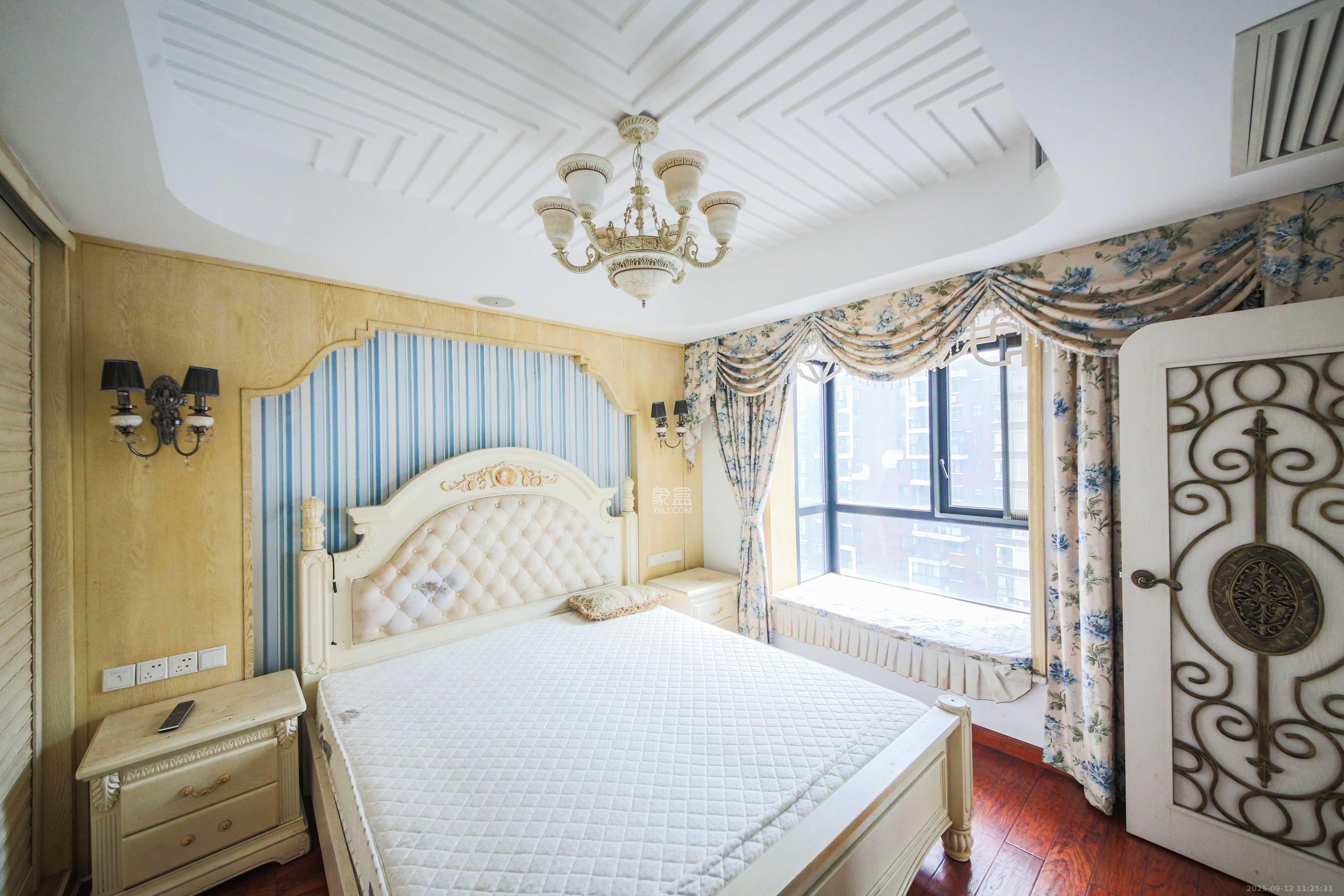 鑫远湘府华城  2室2厅2卫    2300.0元/月室内图