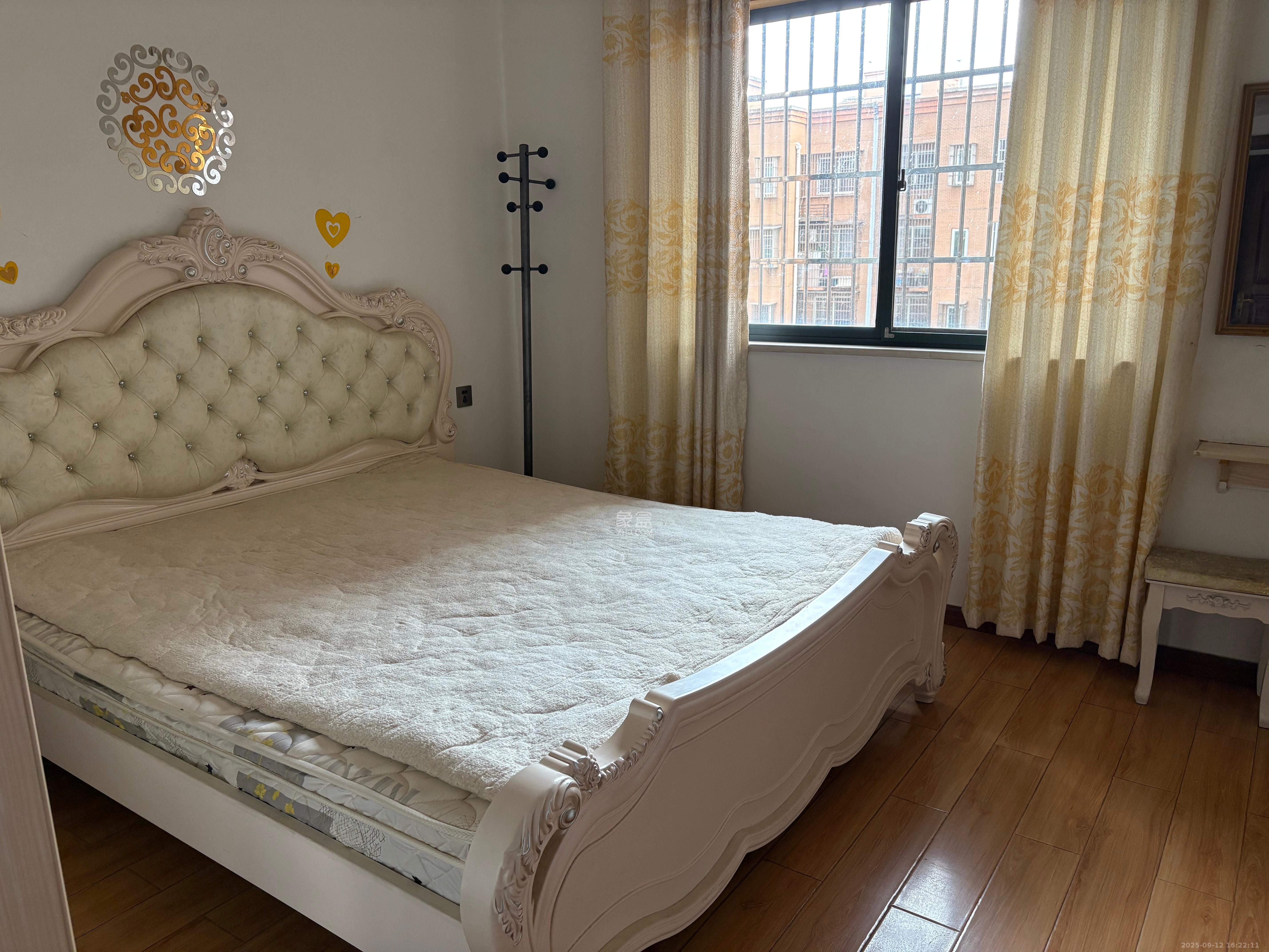 诚兴园  3室2厅1卫    2100.0元/月室内图