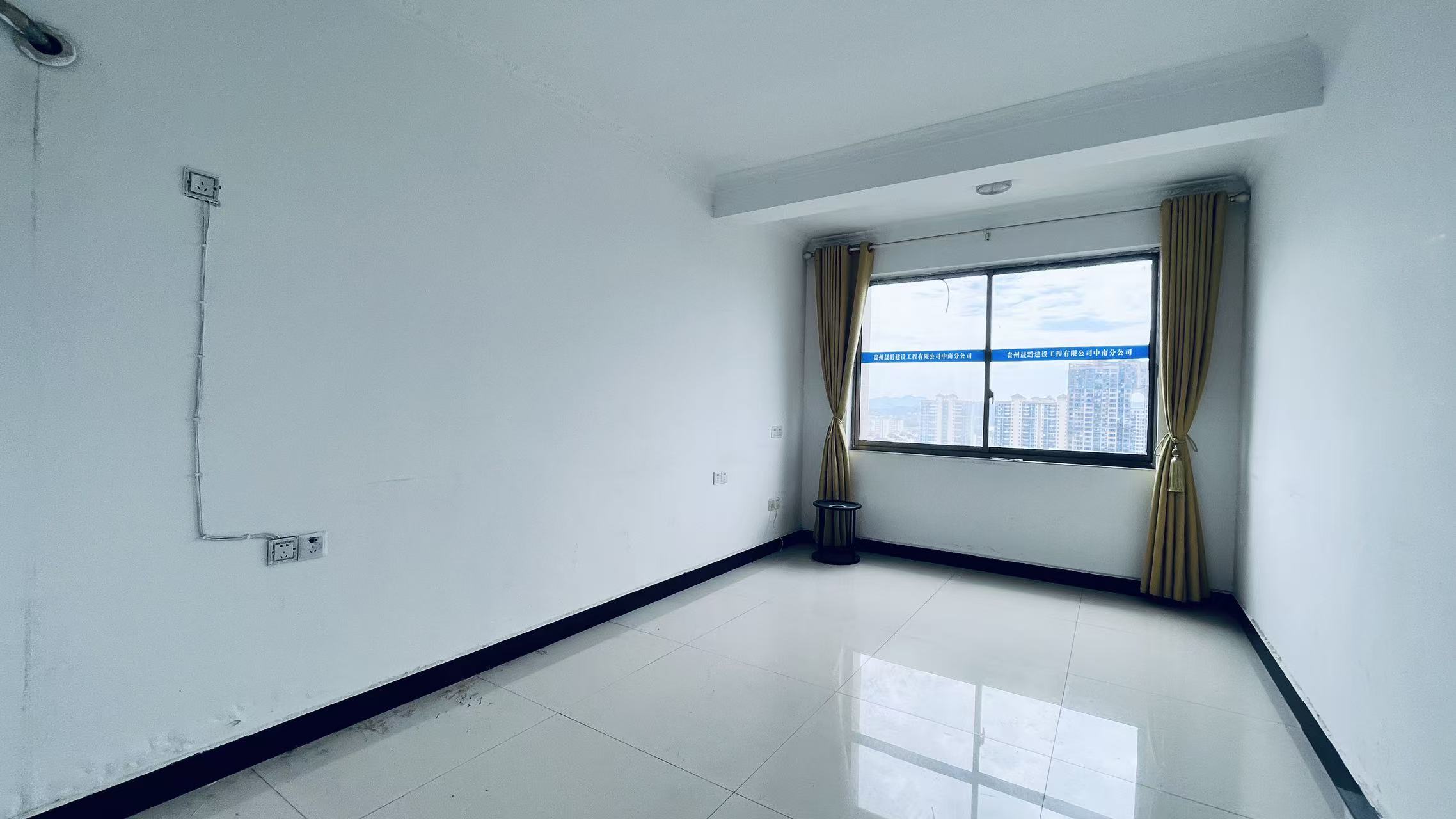 金源大厦 3室2厅1卫 1800.0元/月 金源大厦 3室2厅1卫 1800.0元/月室内图