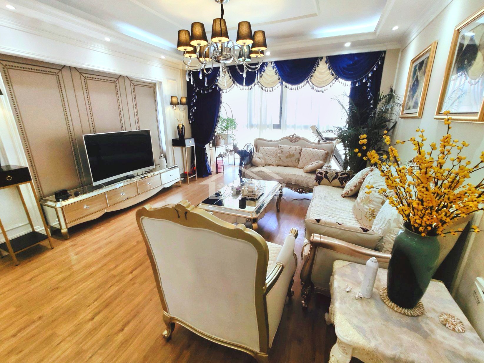 丽景天下一期  2室2厅2卫    2200.0元/月室内图