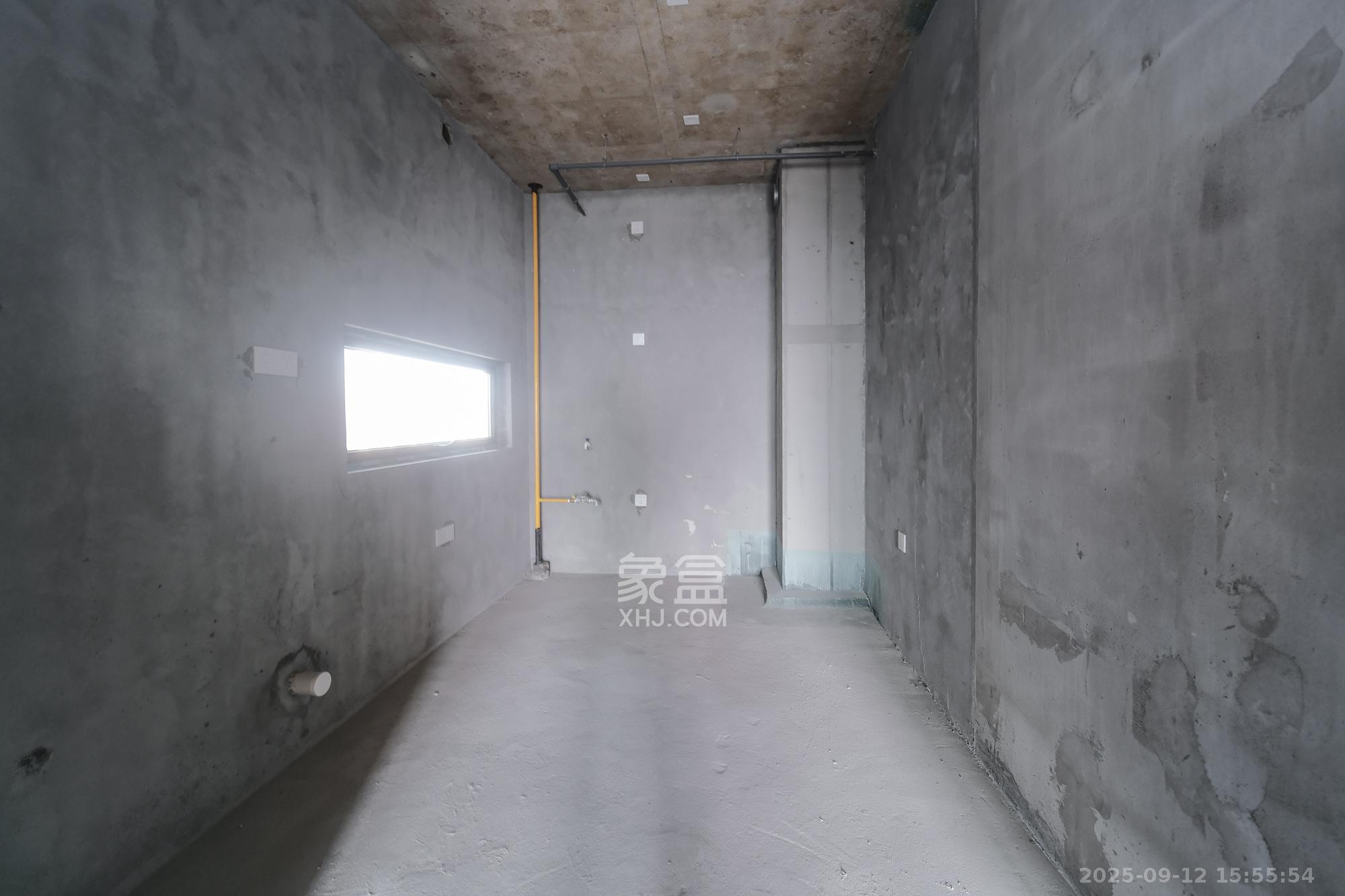 和顺府  4室2厅1卫    110.0万 和顺府  4室2厅1卫    110.0万厨房