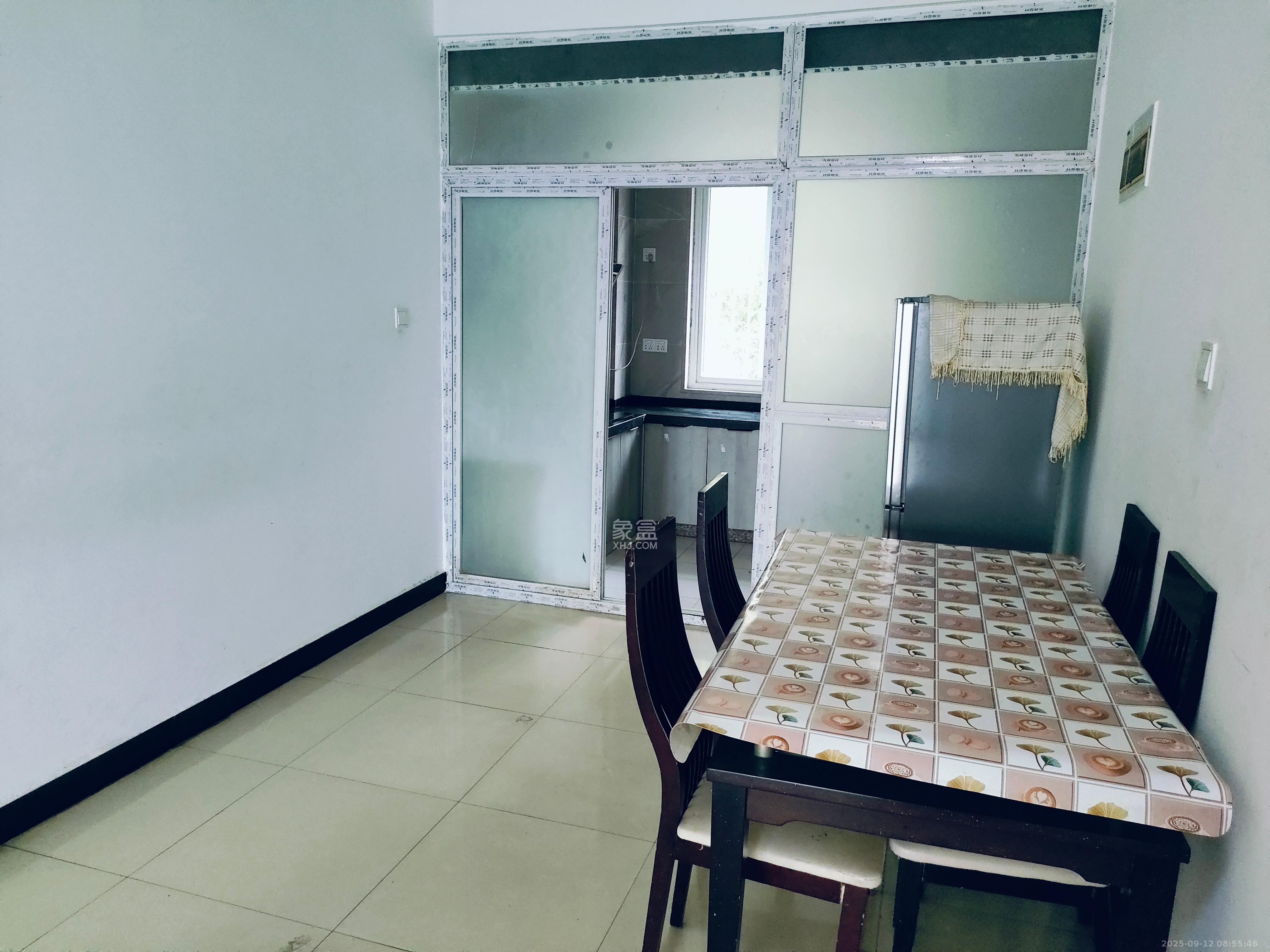 金鹰机电大市场 2室2厅1卫 1300.0元/月 金鹰机电大市场 2室2厅1卫 1300.0元/月室内图