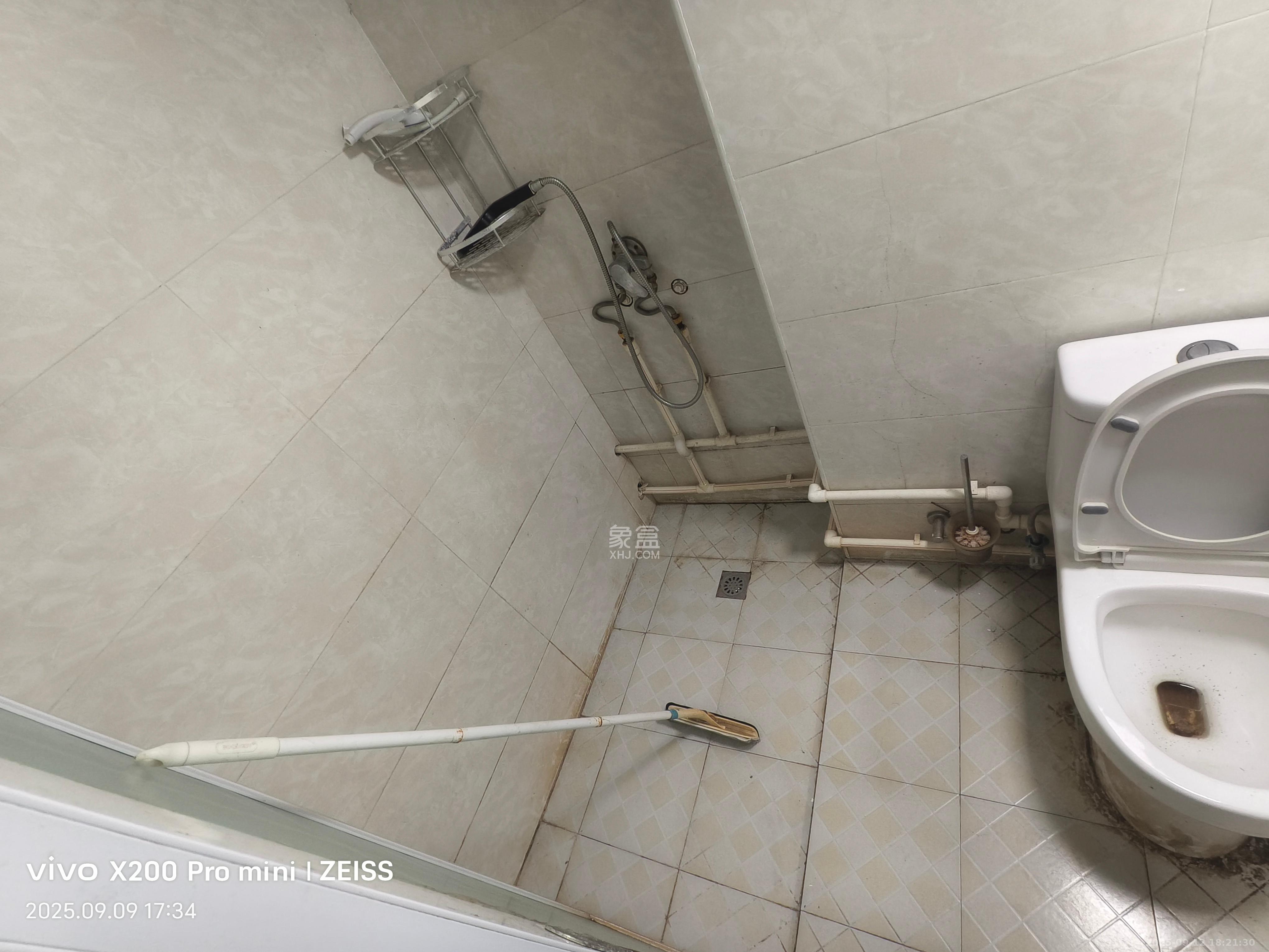 怡海星城  1室1厅1卫    800.0元/月 怡海星城  1室1厅1卫    800.0元/月室内图