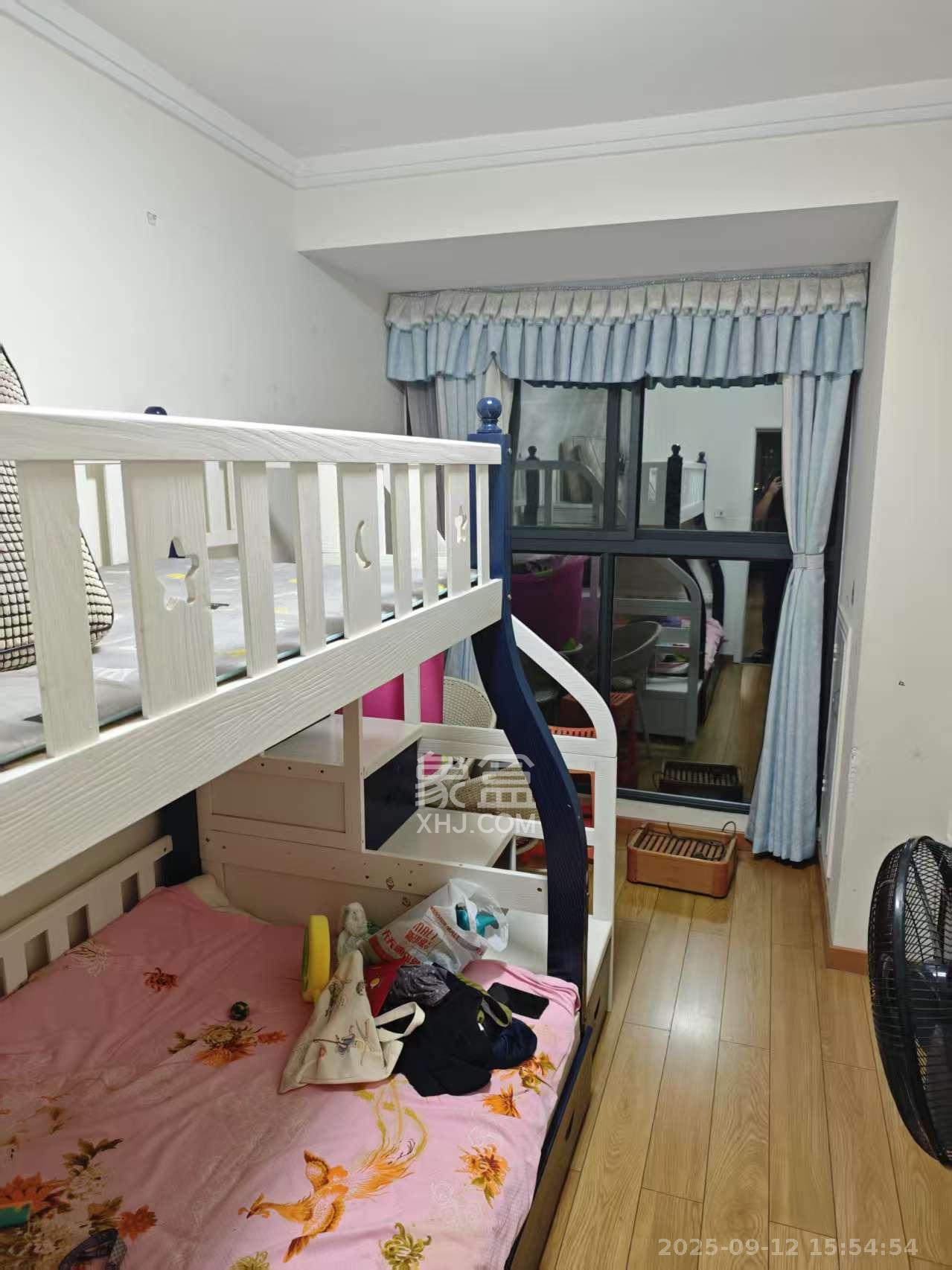 保利麓谷林语C区 3室2厅1卫 3200.0元/月 保利麓谷林语C区 3室2厅1卫 3200.0元/月室内图