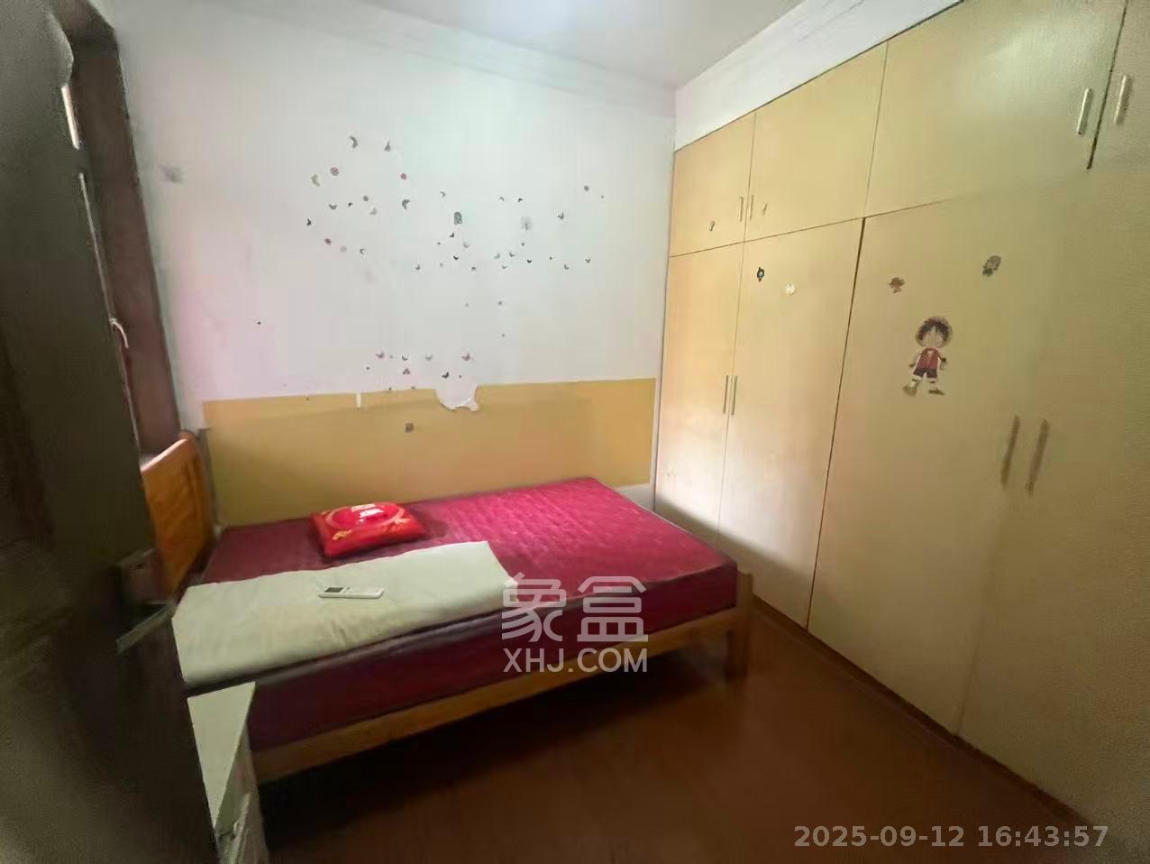 新星小区 3室2厅2卫 1700.0元/月 新星小区 3室2厅2卫 1700.0元/月室内图