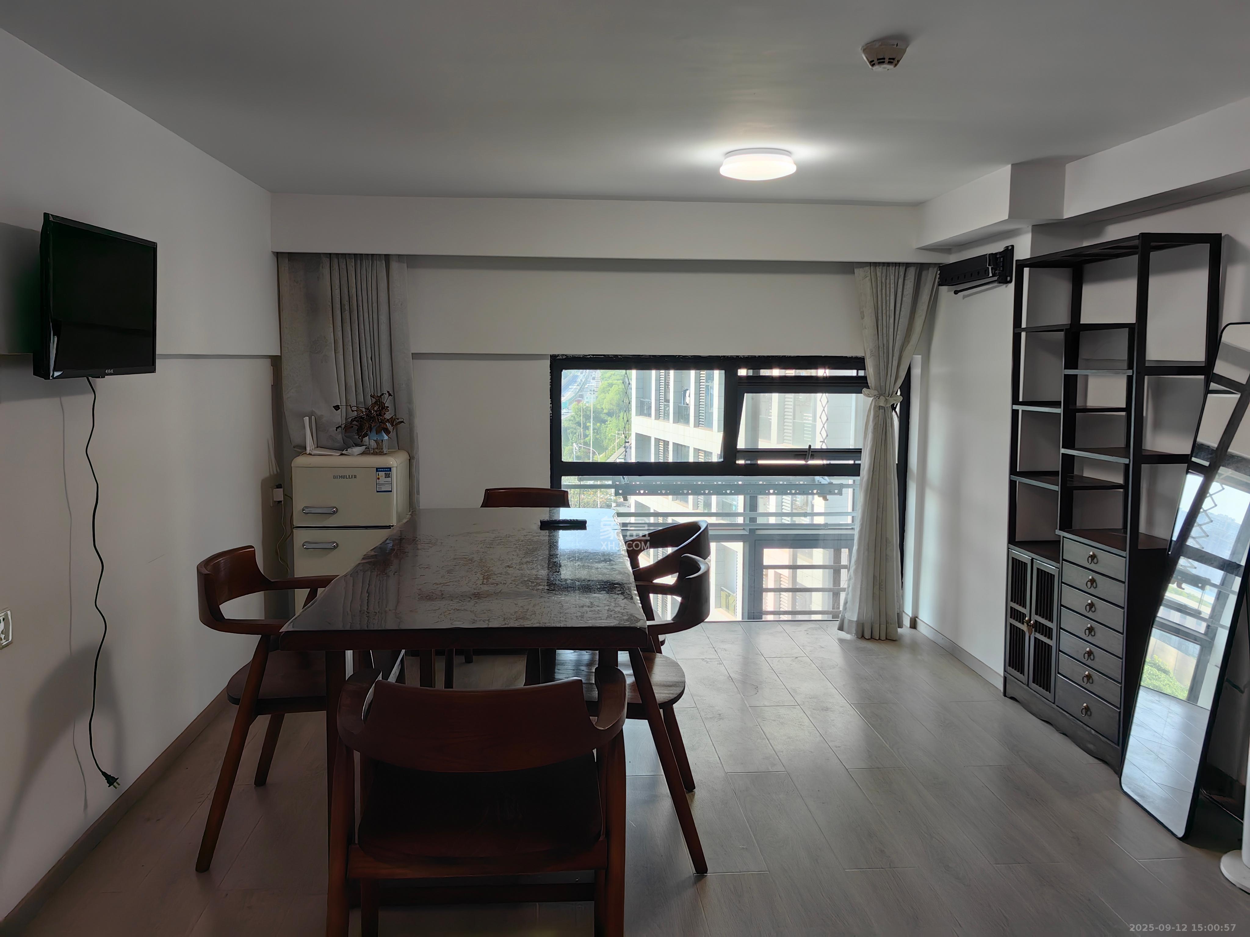 旺德府万象时代  1室1厅1卫    1300.0元/月室内图