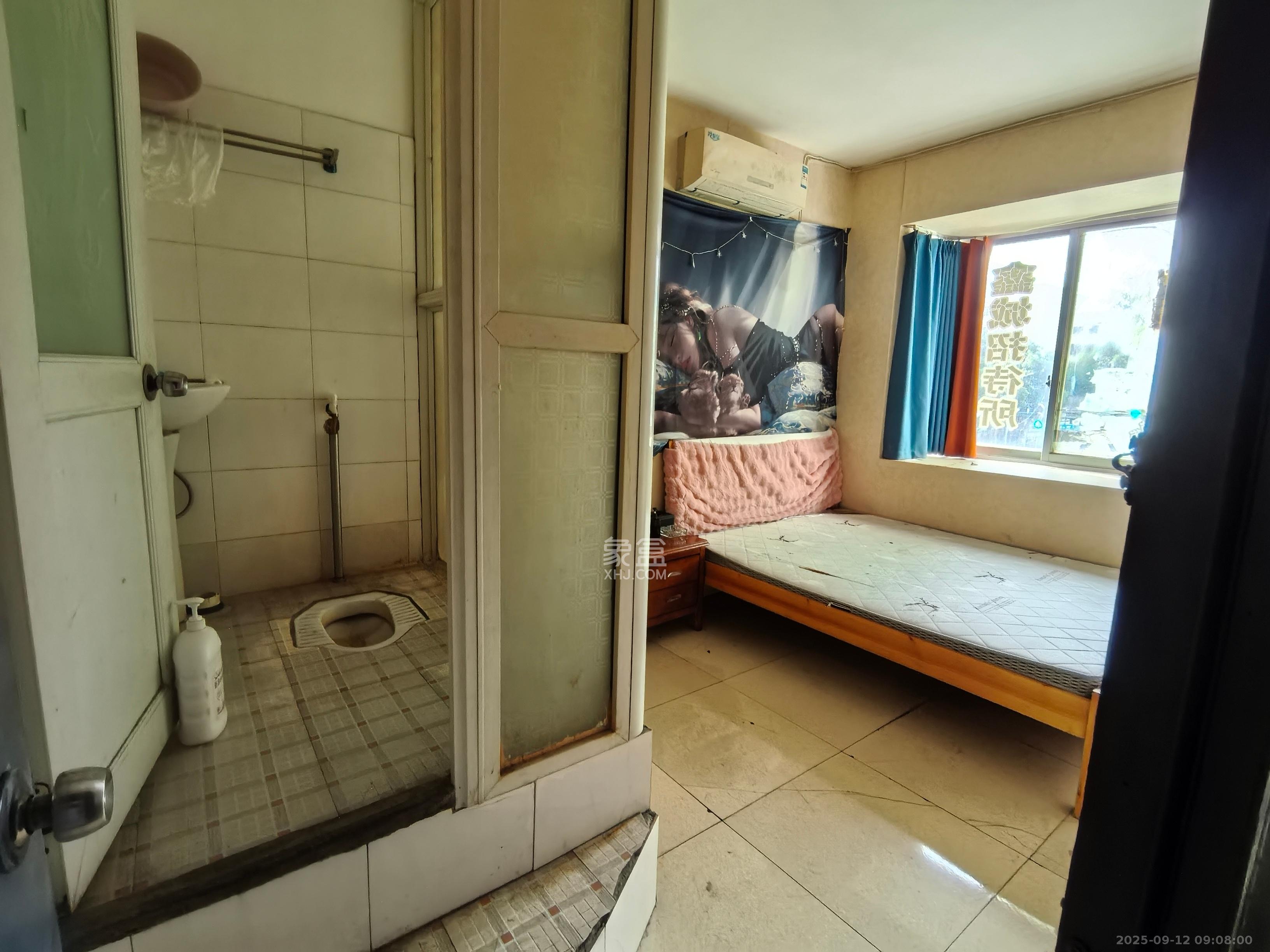 中南汽车世界 3室0厅0卫 1200.0元/月 中南汽车世界 3室0厅0卫 1200.0元/月室内图