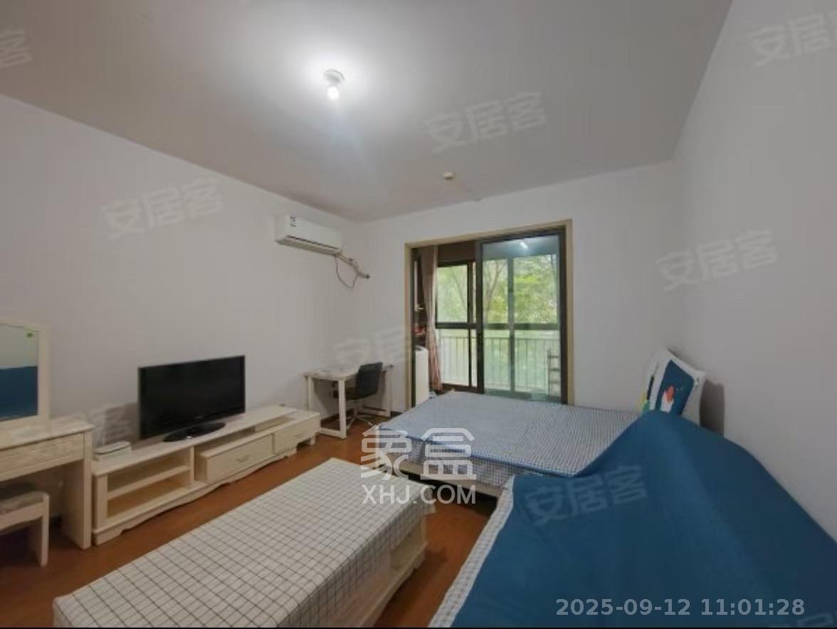 花漾年华(桂花园) 1室1厅1卫 1200.0元/月 花漾年华(桂花园) 1室1厅1卫 1200.0元/月室内图