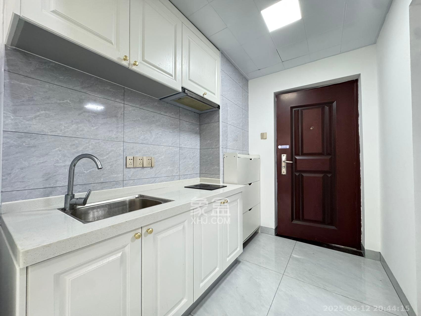 五江天街天寓  1室1厅1卫    1500.0元/月室内图