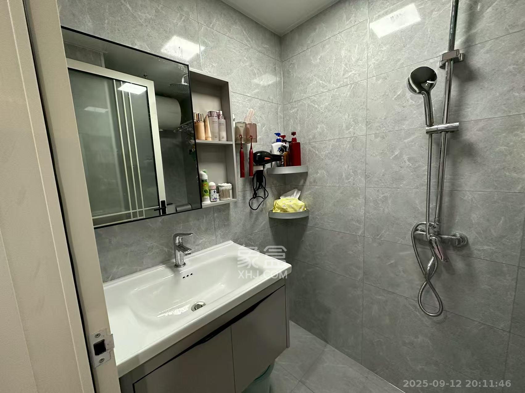 碧桂园城市之光 1室0厅1卫 1600.0元/月 碧桂园城市之光 1室0厅1卫 1600.0元/月室内图