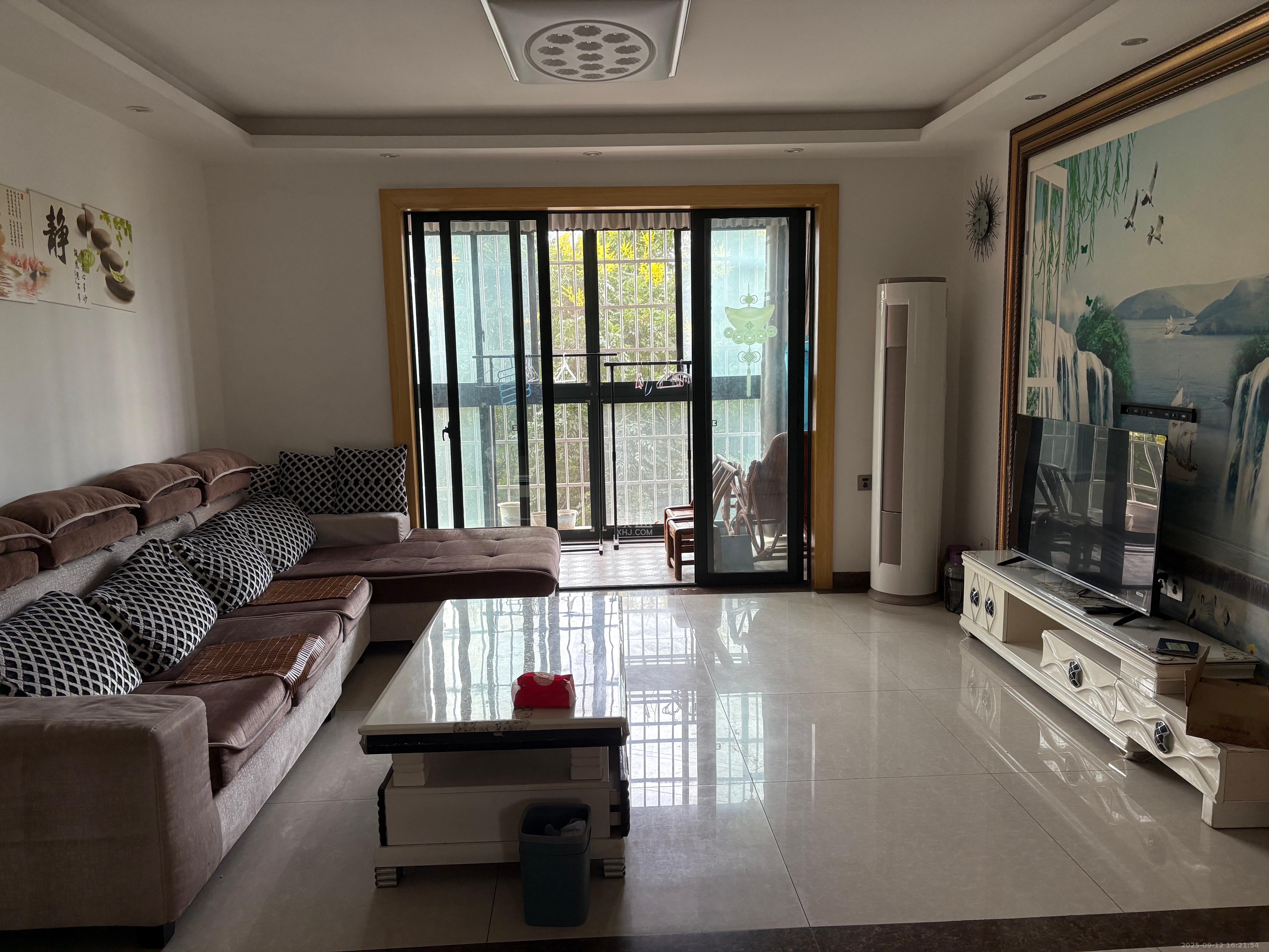 诚兴园 3室2厅1卫 2100.0元/月 诚兴园 3室2厅1卫 2100.0元/月室内图