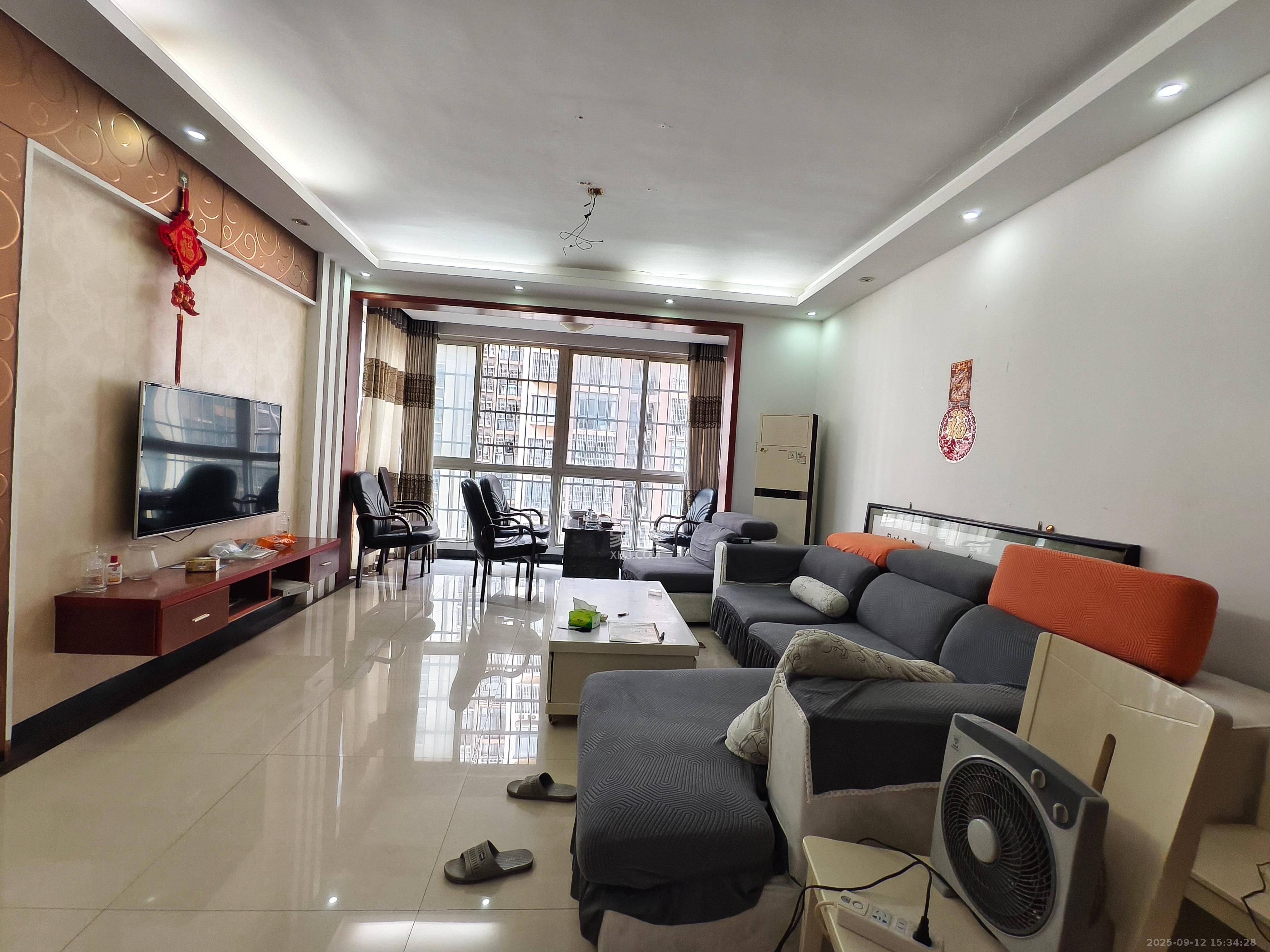 楚天世纪城东苑 3室2厅2卫 1900.0元/月 楚天世纪城东苑 3室2厅2卫 1900.0元/月室内图