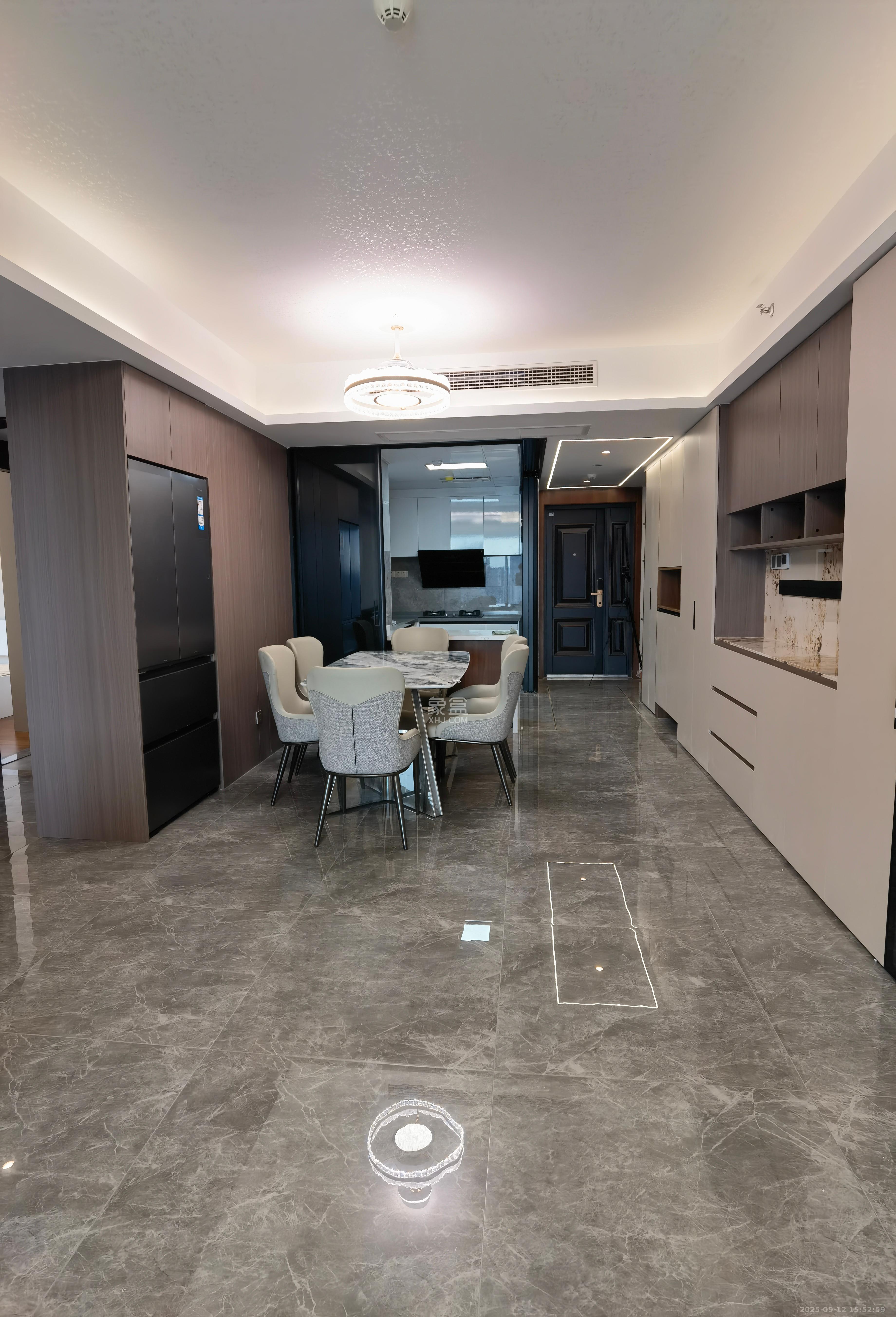 北辰瀚江府  3室2厅2卫    10000.0元/月室内图