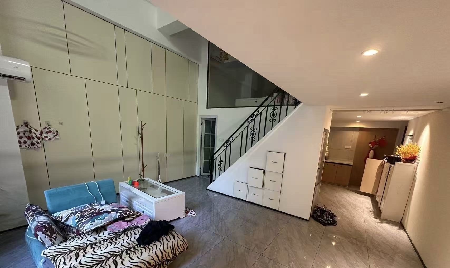 榆海大厦 2室1厅1卫 2000.0元/月 榆海大厦 2室1厅1卫 2000.0元/月室内图