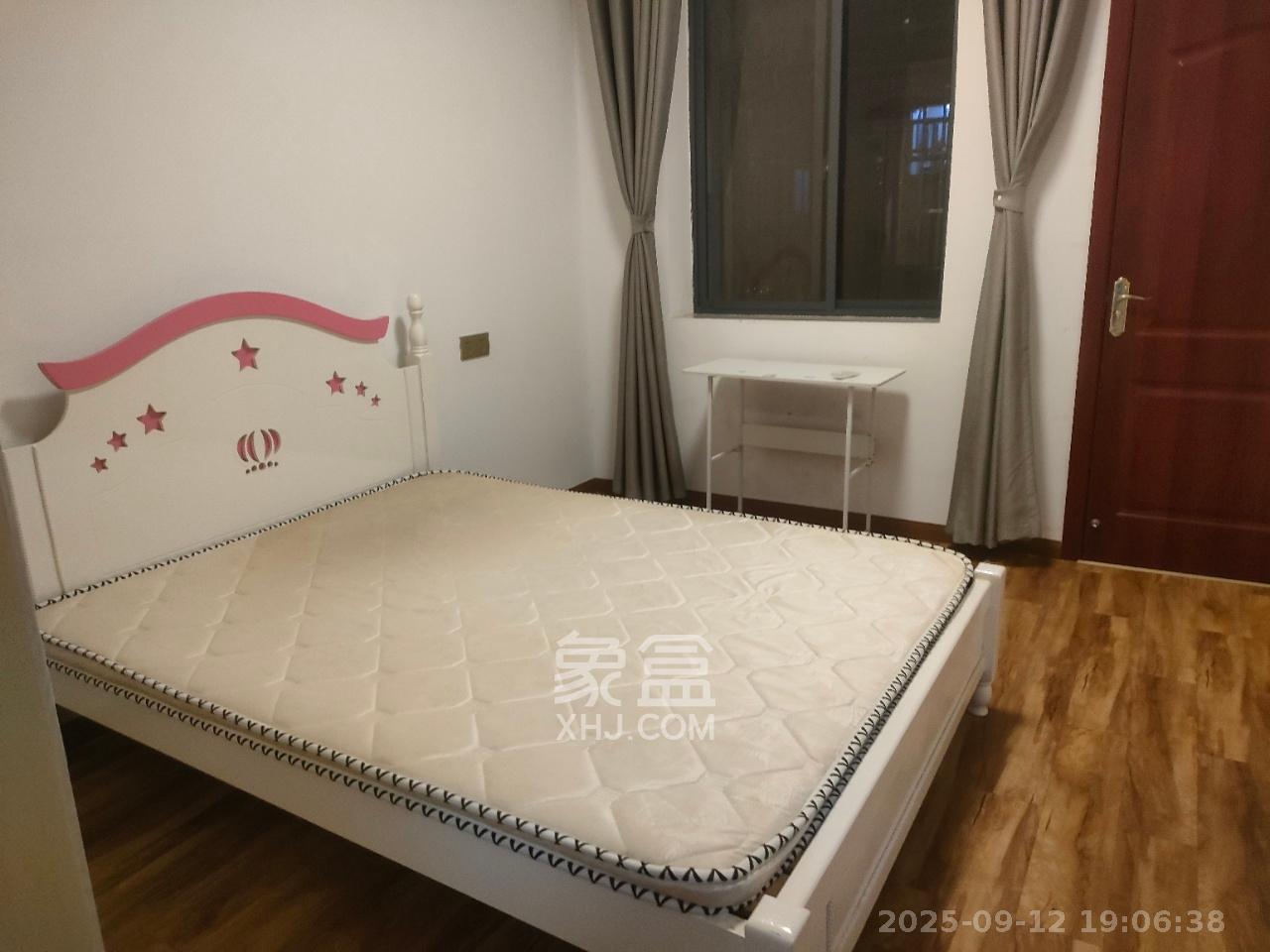 桂花二村  2室1厅1卫    1800.0元/月室内图