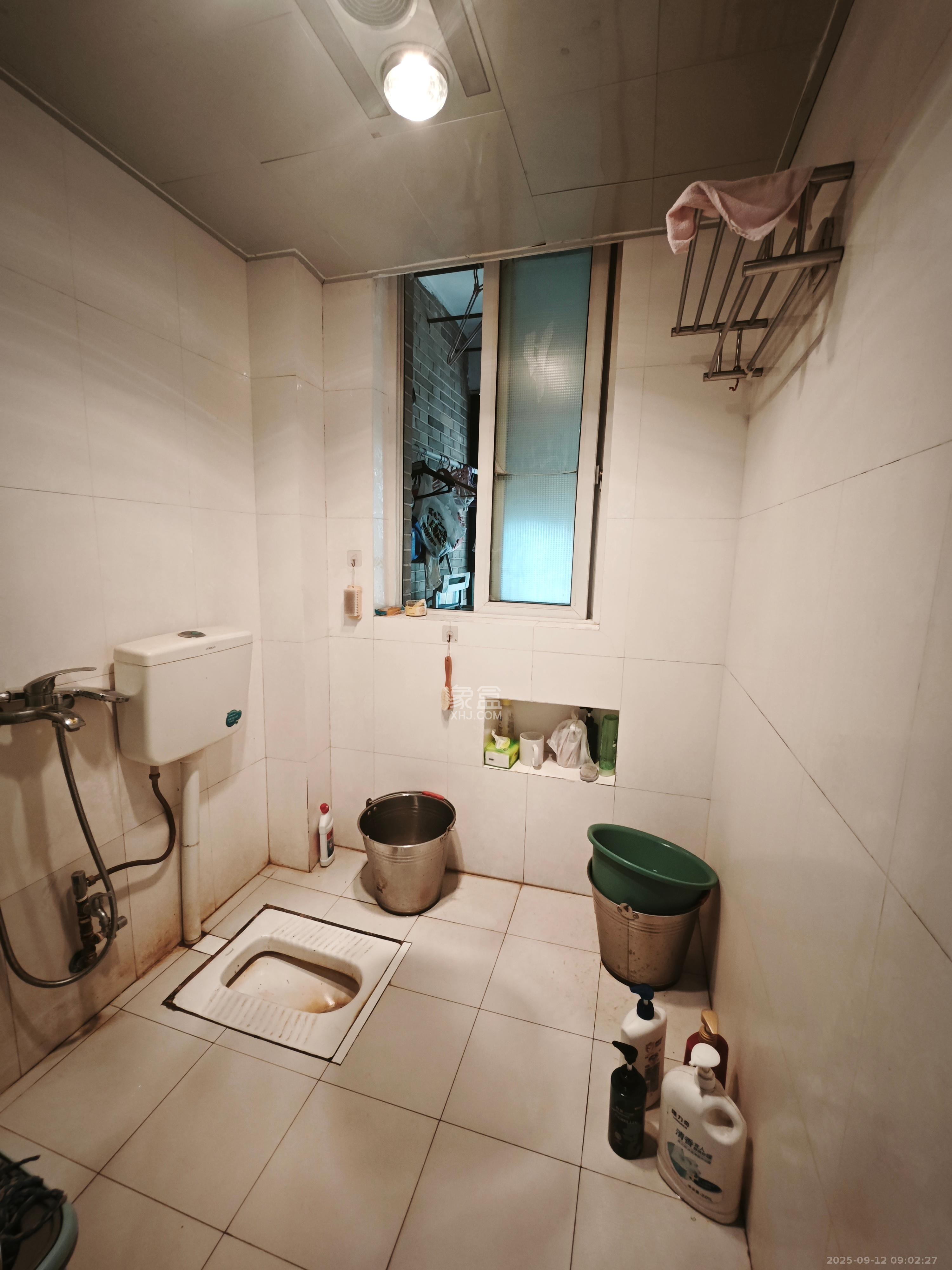 博雅湘水湾  2室2厅1卫    1700.0元/月 博雅湘水湾  2室2厅1卫    1700.0元/月室内图