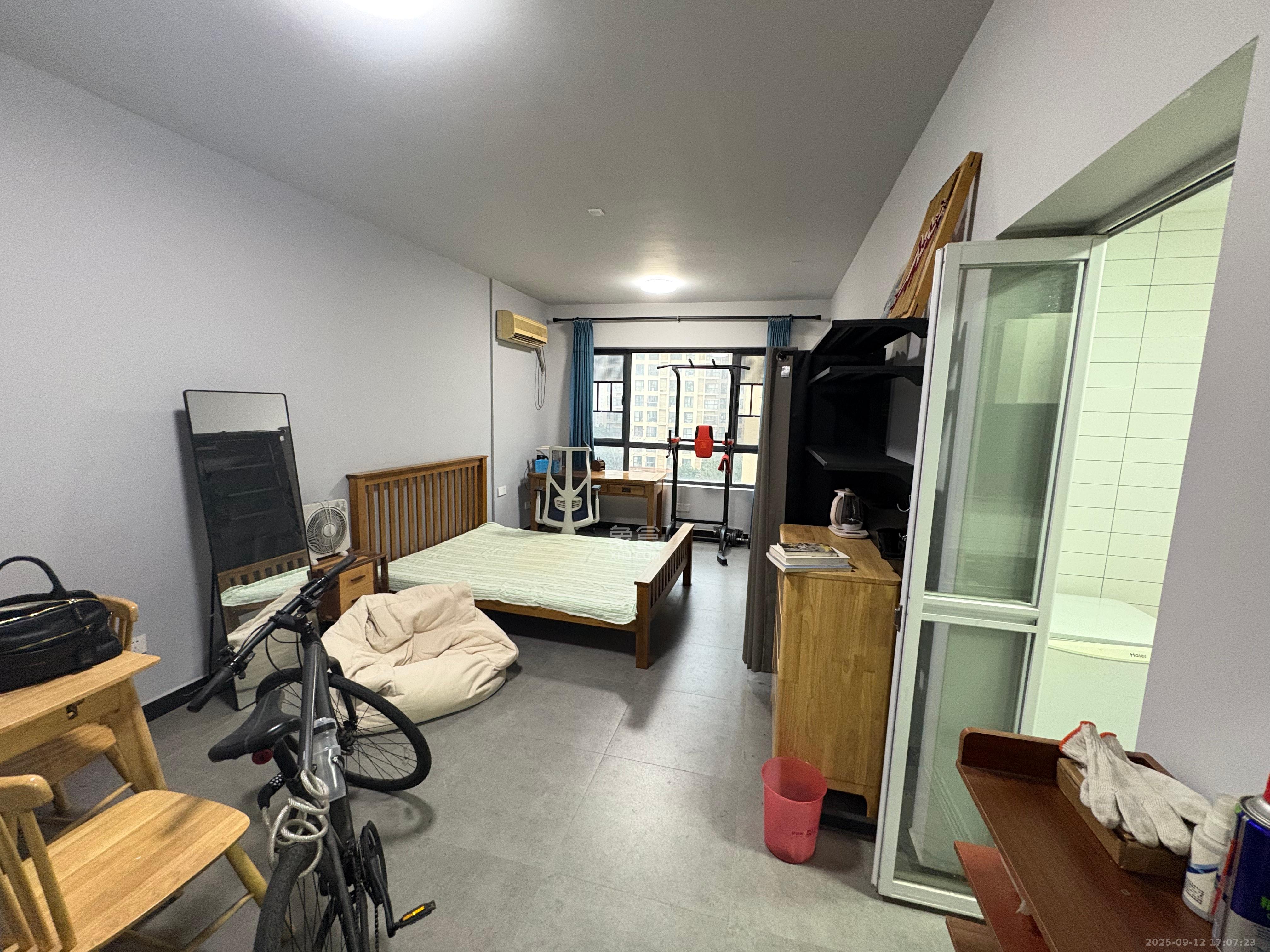 长盛岚庭  1室1厅1卫    1450.0元/月室内图