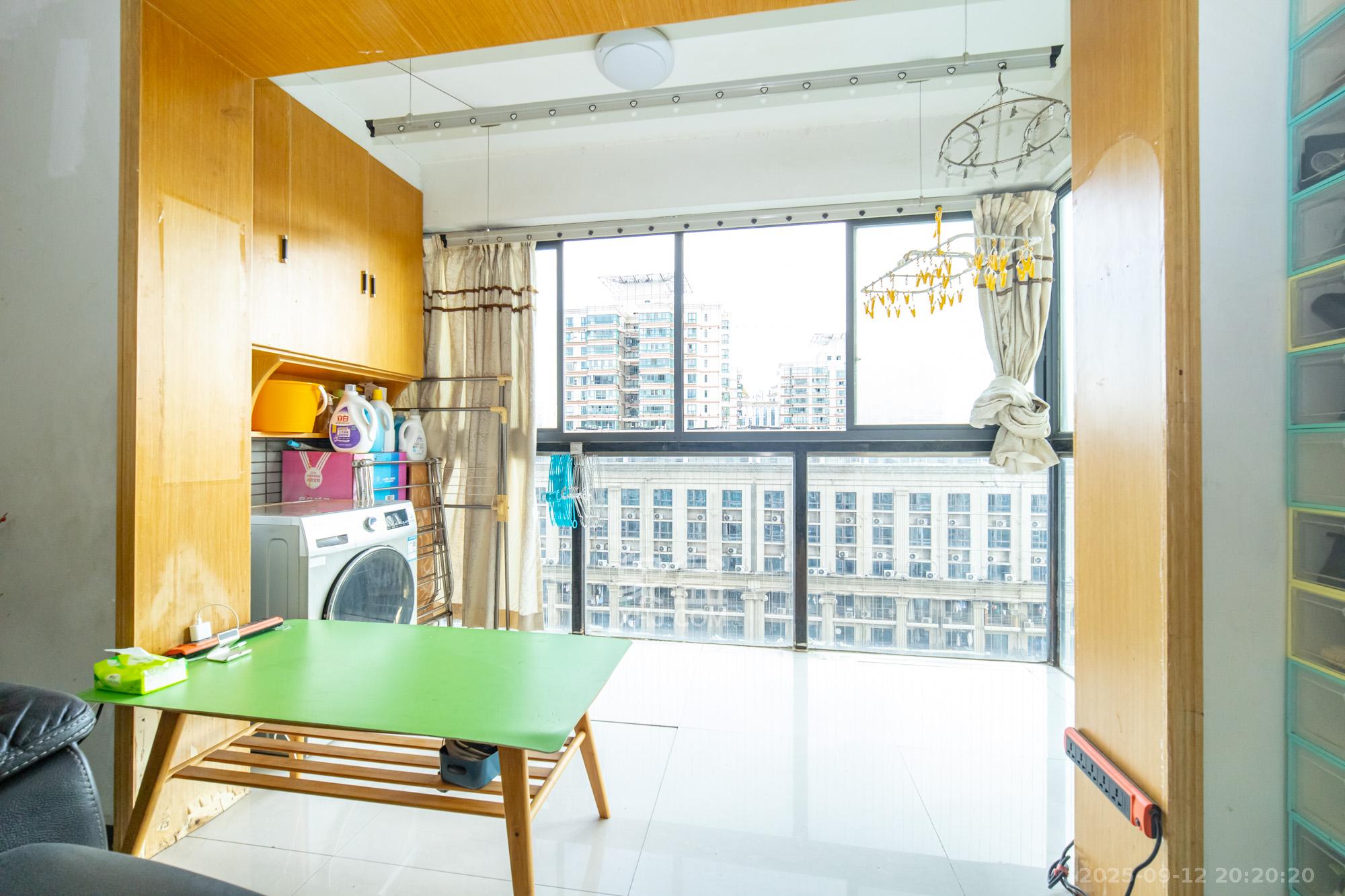 尚都花园城  2室2厅1卫    39.8万 尚都花园城  2室2厅1卫    39.8万阳台