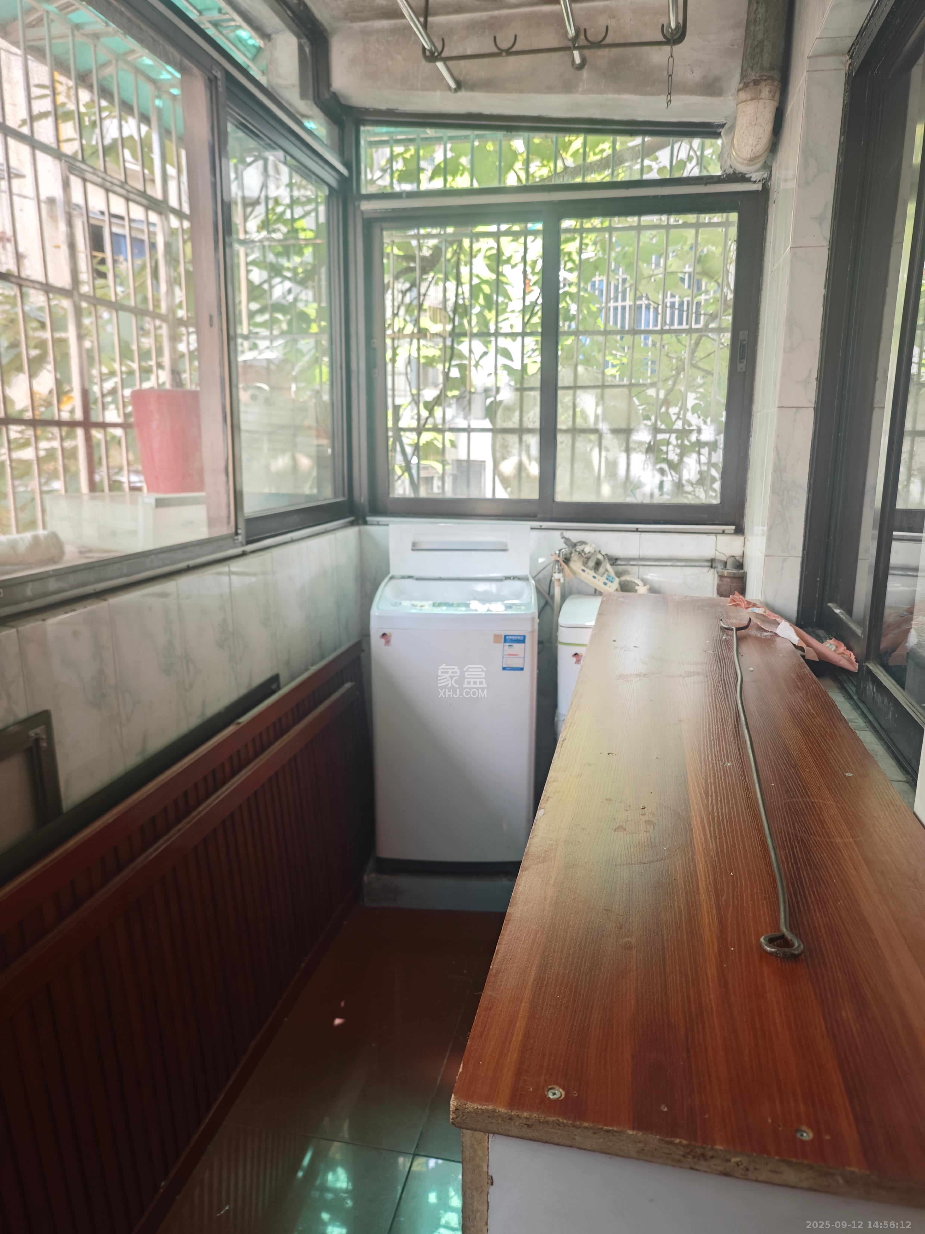 乔庄社区  3室2厅1卫   2500.00元/月