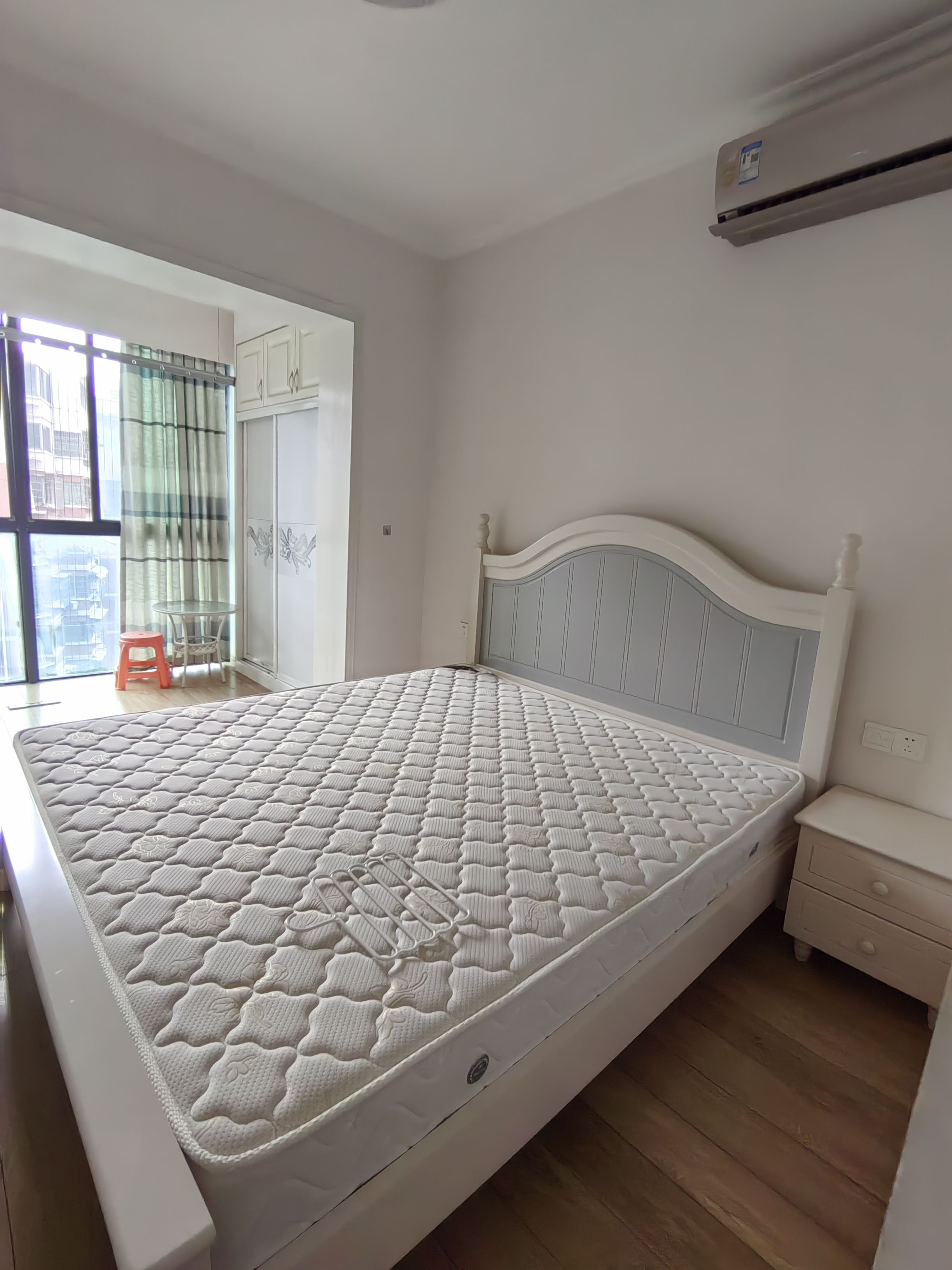 水映豪廷(一,二,三期) 3室2厅2卫 2300.0元/月 水映豪廷(一,二,三期) 3室2厅2卫 2300.0元/月室内图