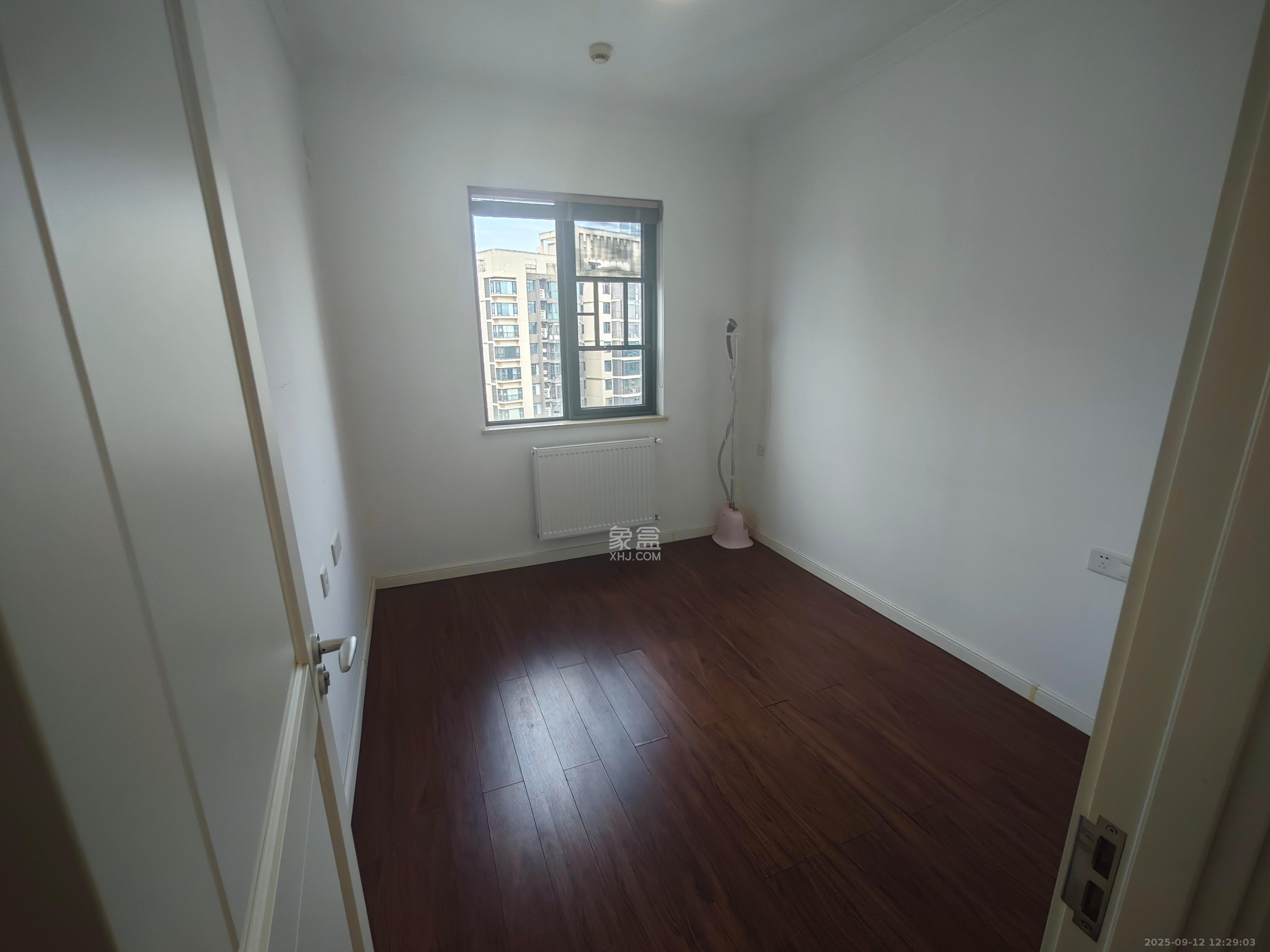 万科里金域国际  4室2厅2卫    5330.0元/月室内图