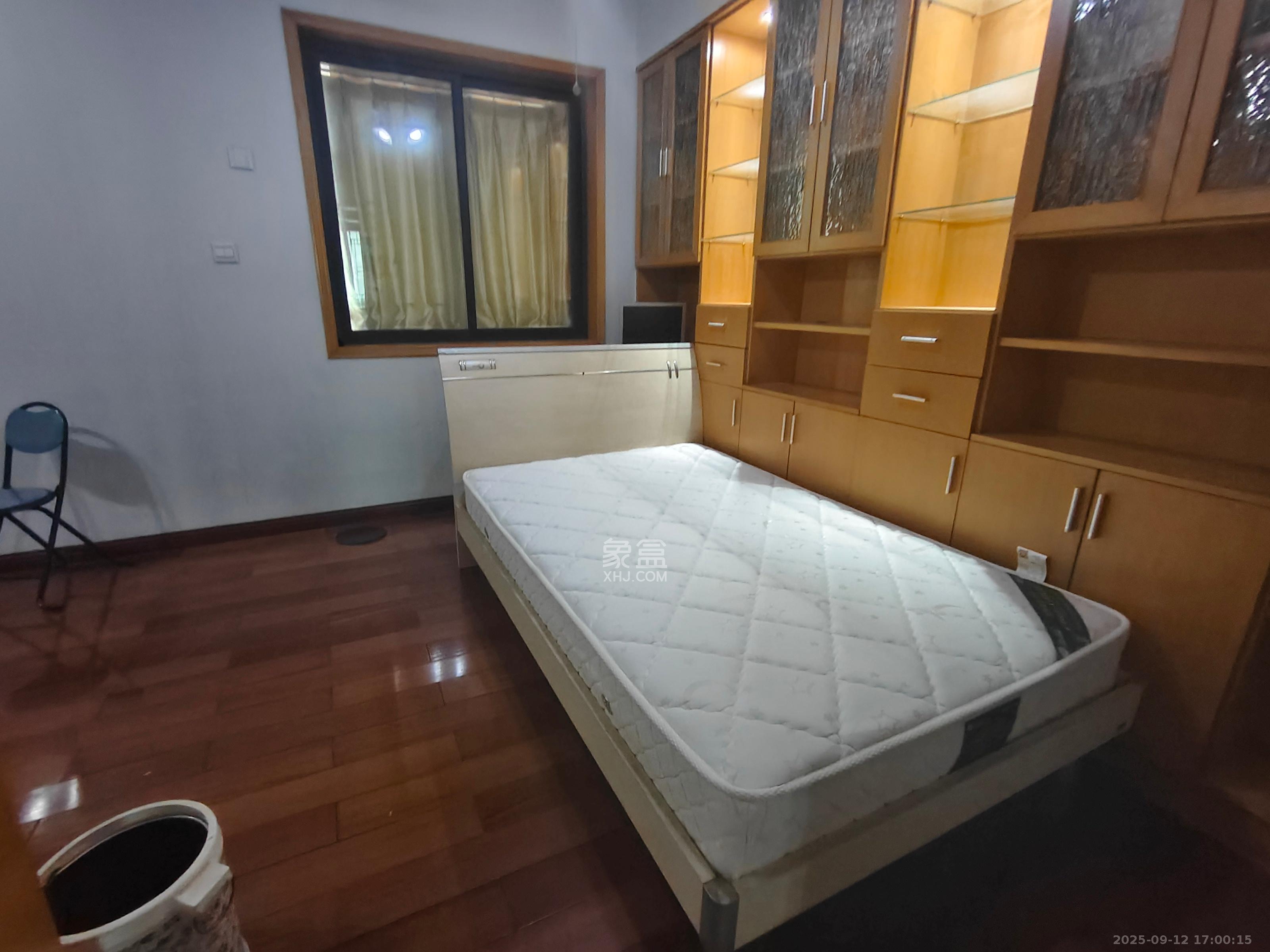 省建苑小区 4室1厅1卫 3200.0元/月 省建苑小区 4室1厅1卫 3200.0元/月室内图