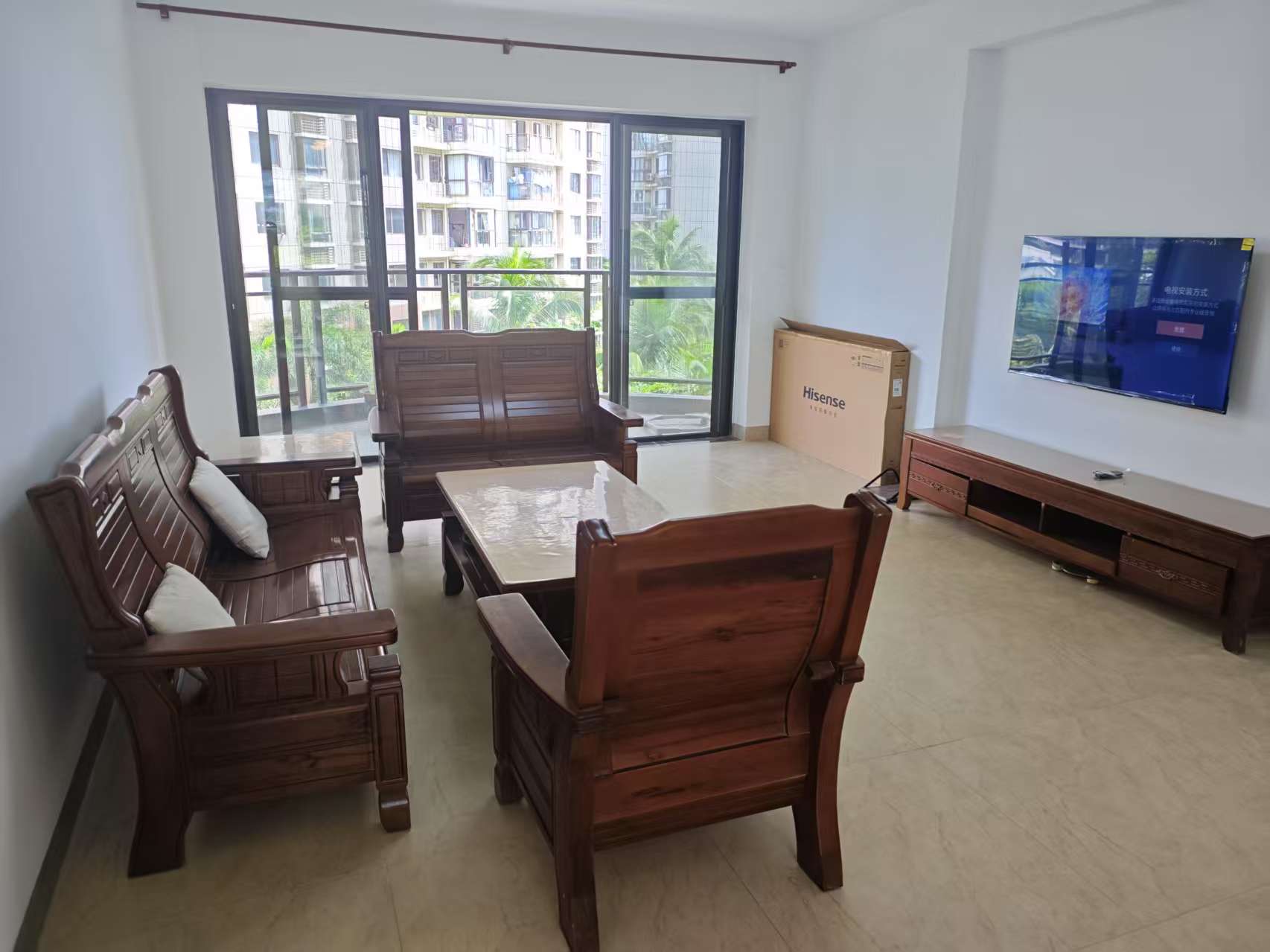 鸿天阁 3室2厅2卫 3200.0元/月 鸿天阁 3室2厅2卫 3200.0元/月室内图