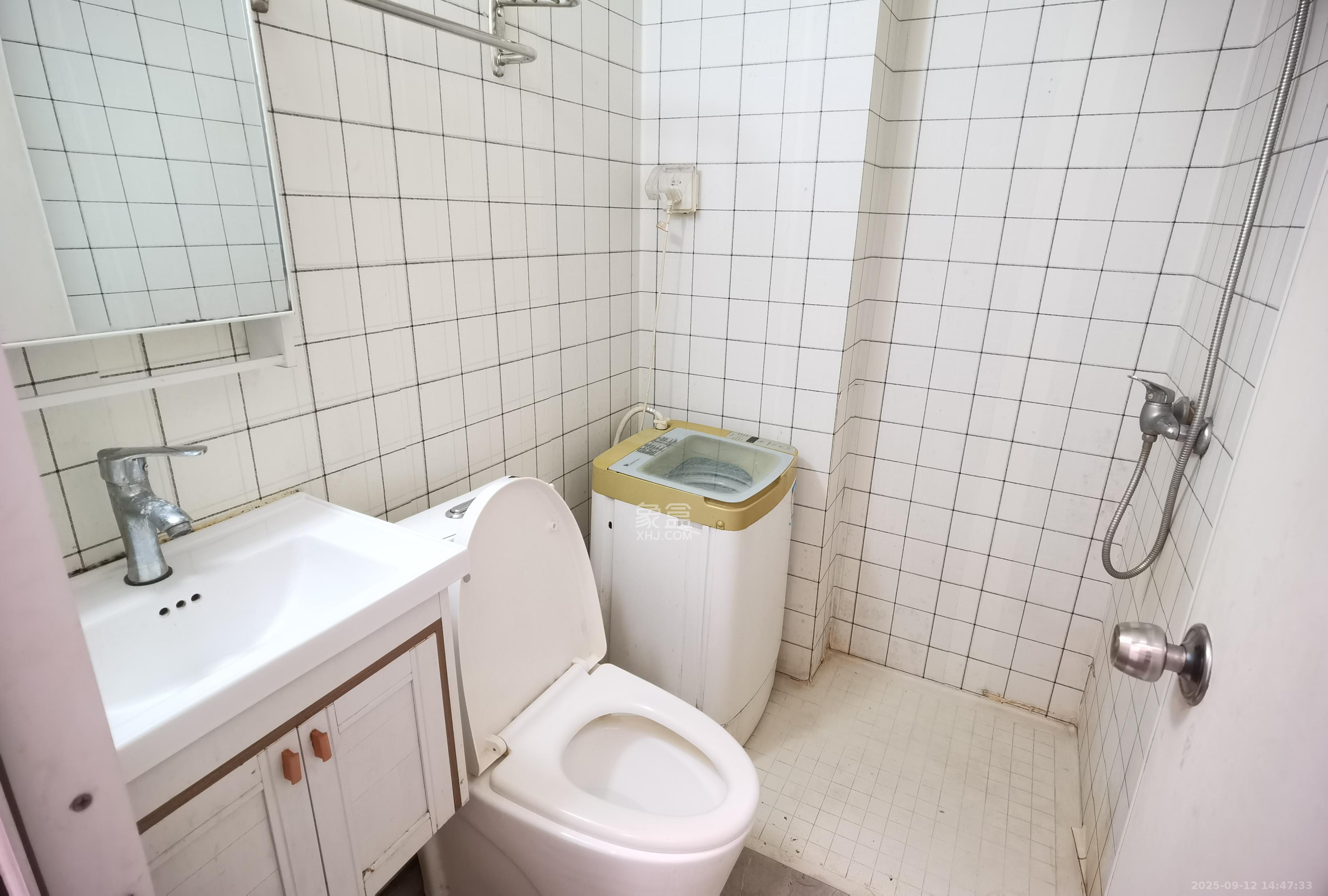 上城金都 1室1厅1卫 2000.0元/月 上城金都 1室1厅1卫 2000.0元/月室内图