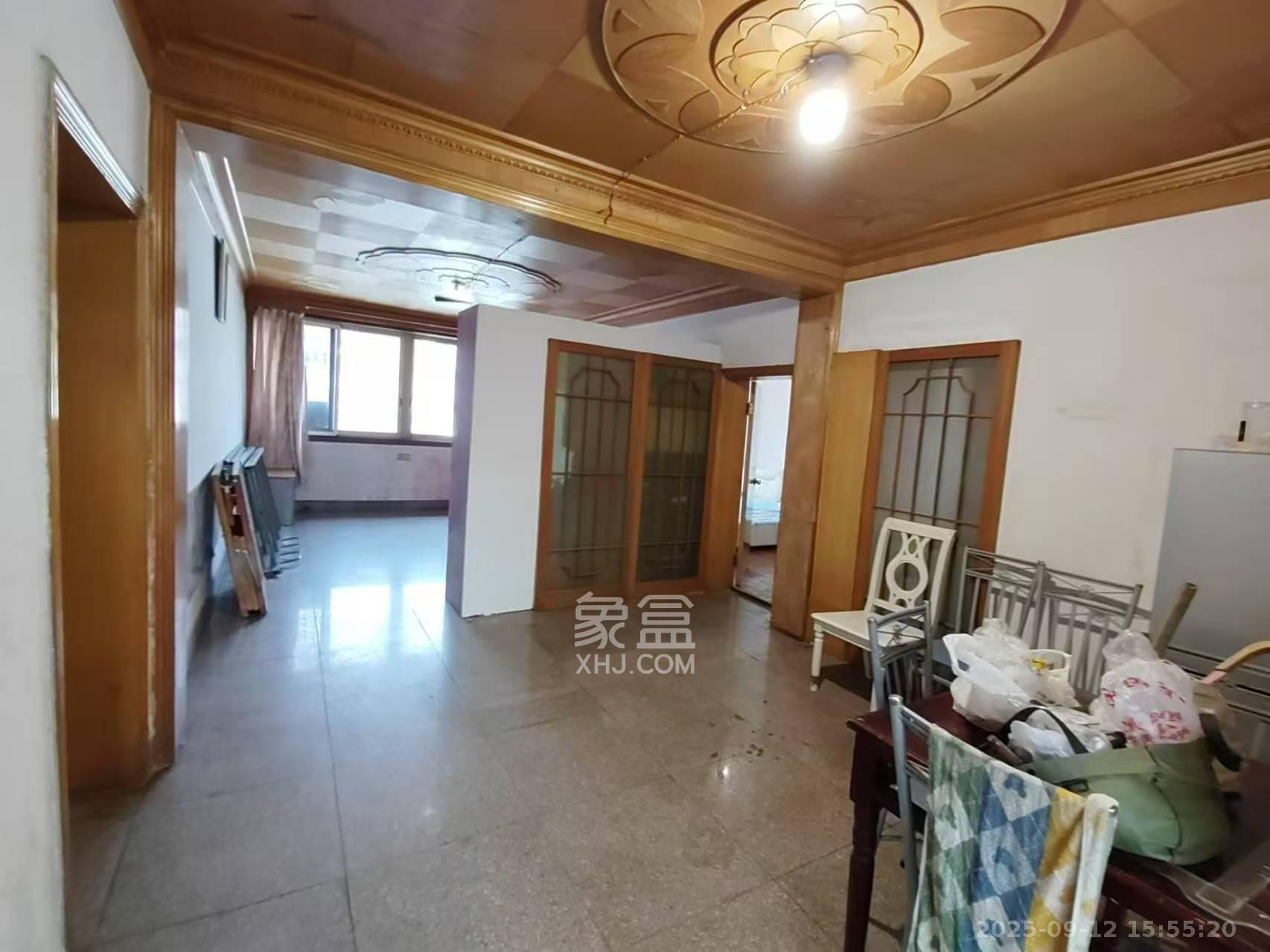 省军区宿舍  2室2厅1卫    1700.0元/月室内图