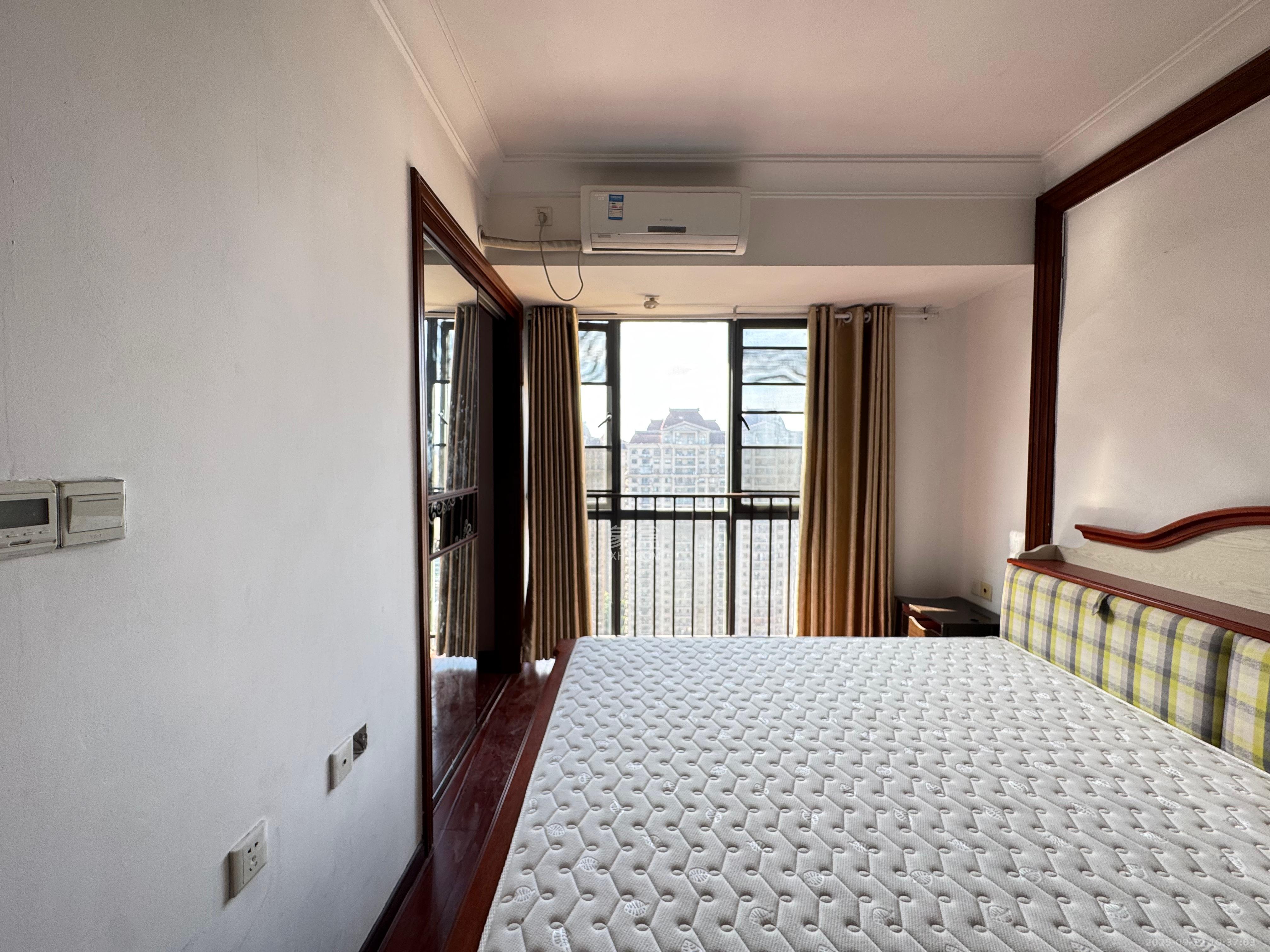 万博汇  3室2厅1卫    3000.0元/月室内图