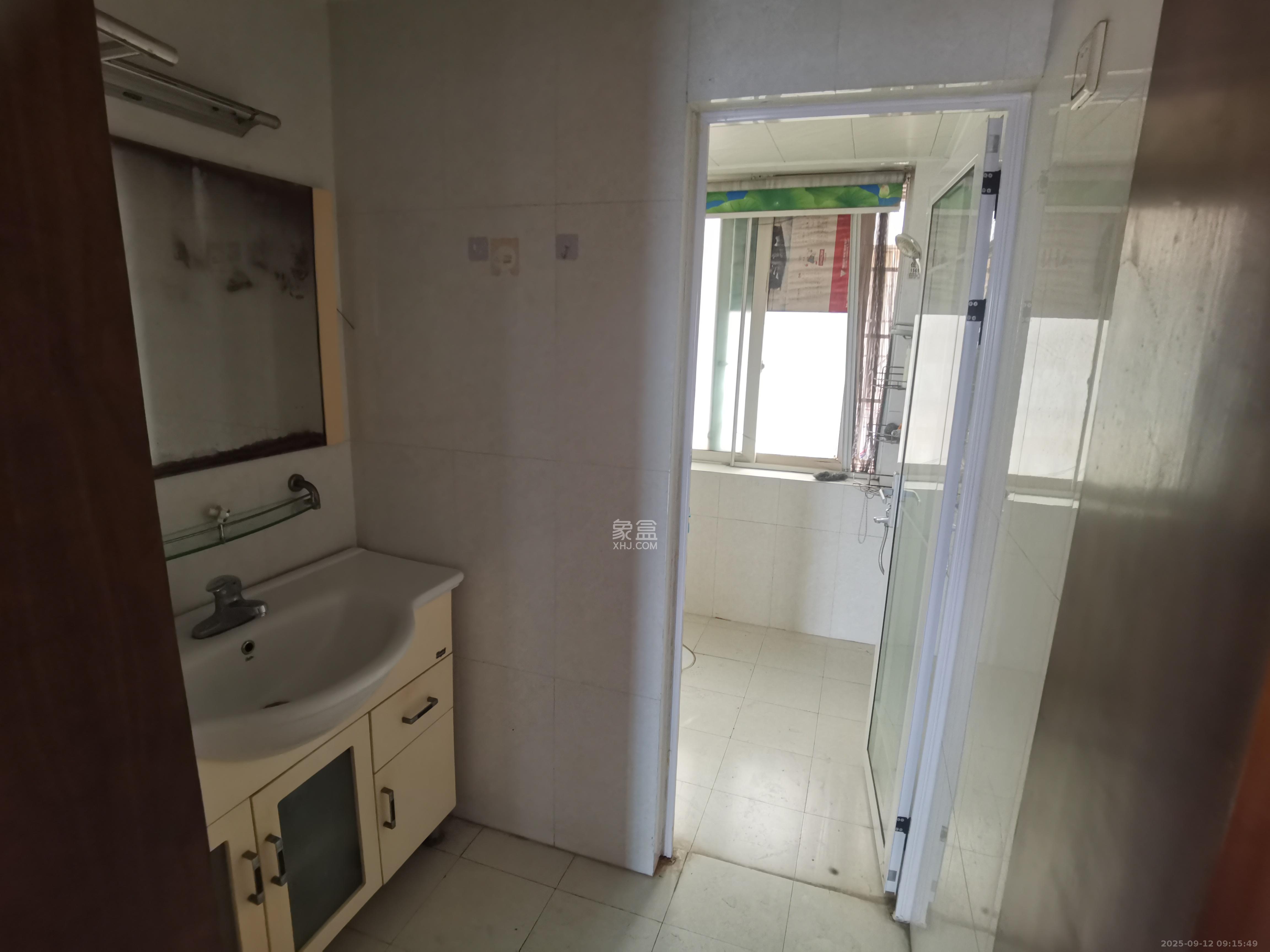 开源鑫阁 3室2厅2卫 2000.0元/月 开源鑫阁 3室2厅2卫 2000.0元/月室内图