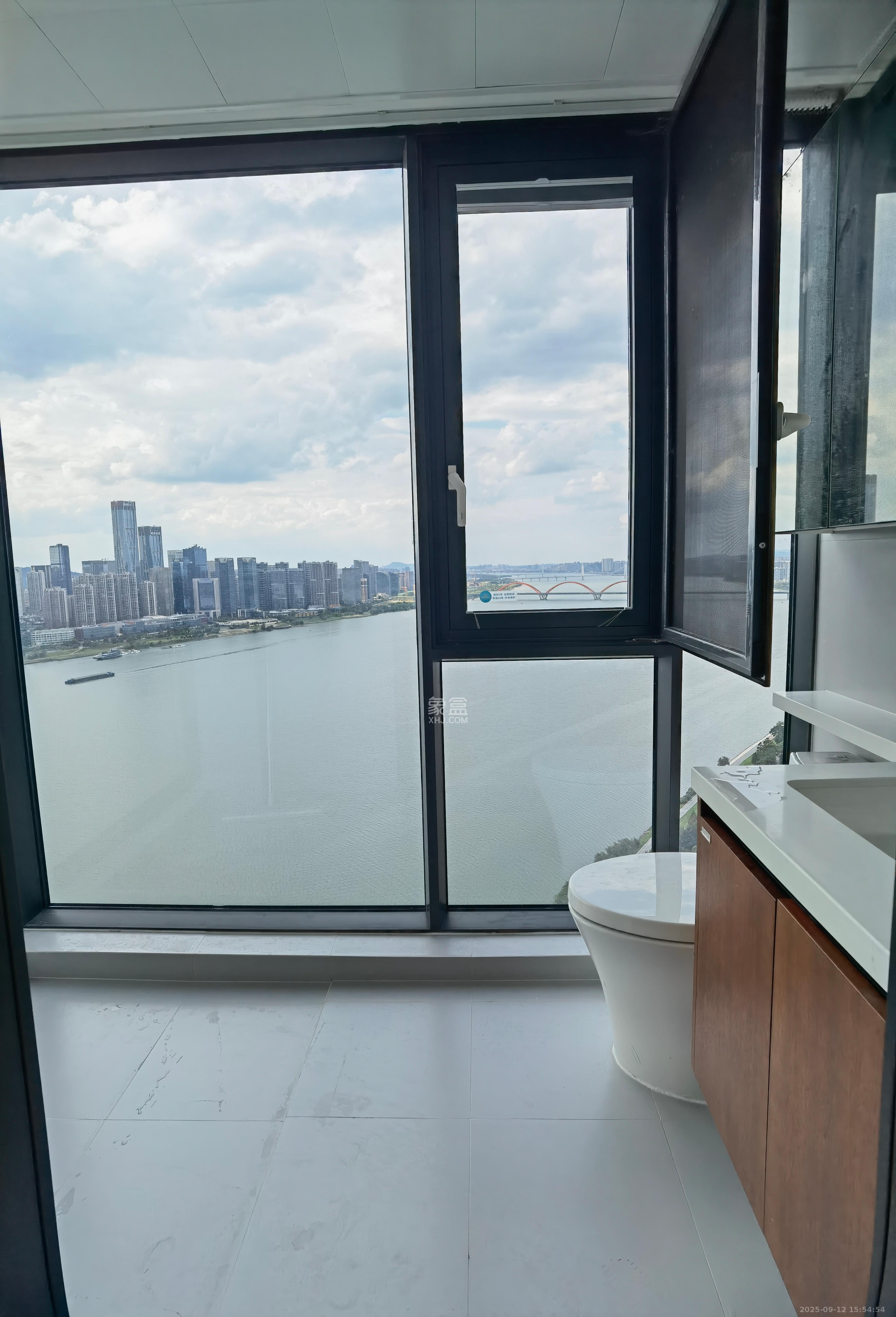 北辰瀚江府 3室2厅2卫 10000.0元/月 北辰瀚江府 3室2厅2卫 10000.0元/月室内图