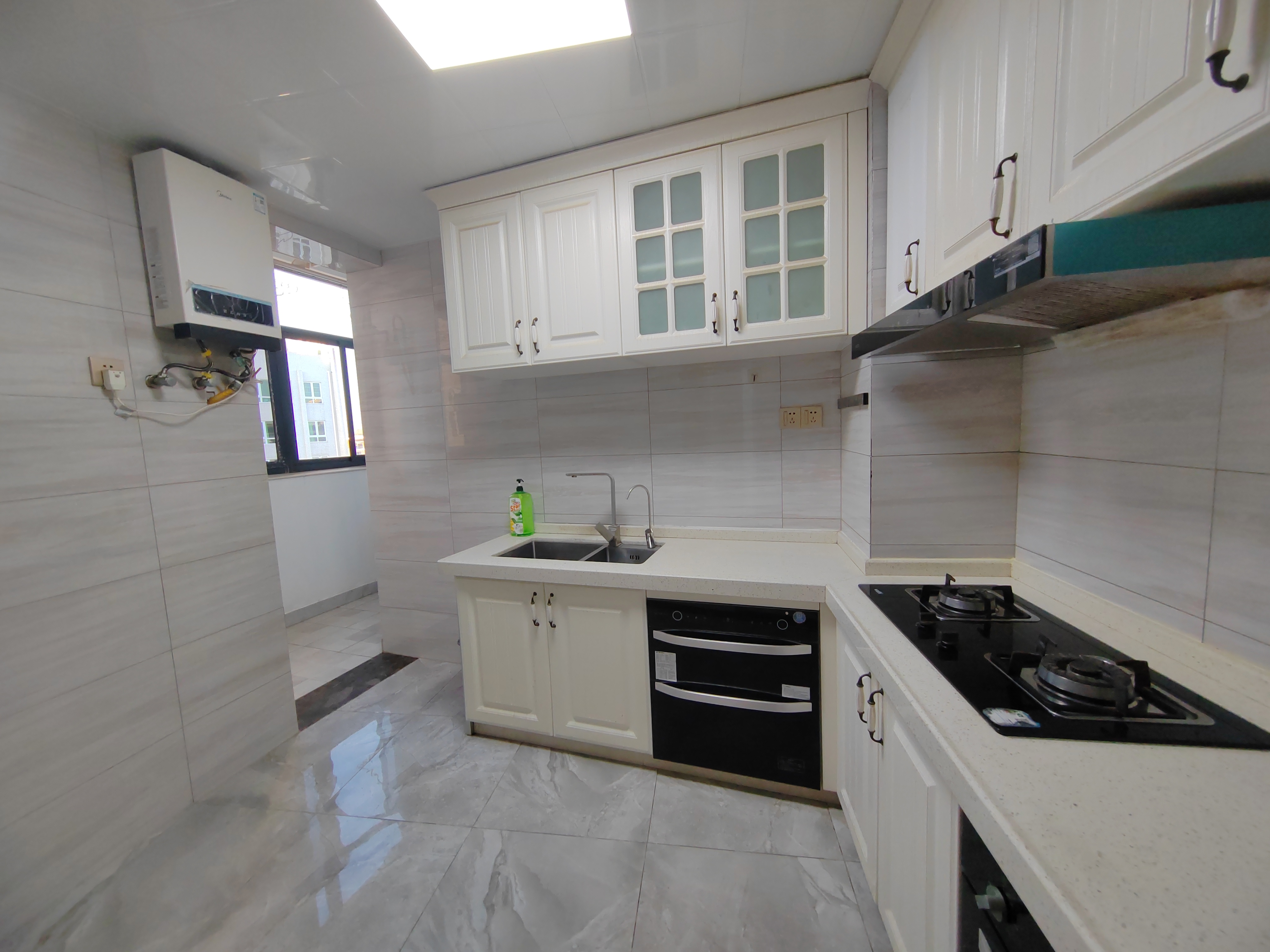 美丽沙花园 3室2厅2卫 3000.0元/月 美丽沙花园 3室2厅2卫 3000.0元/月室内图