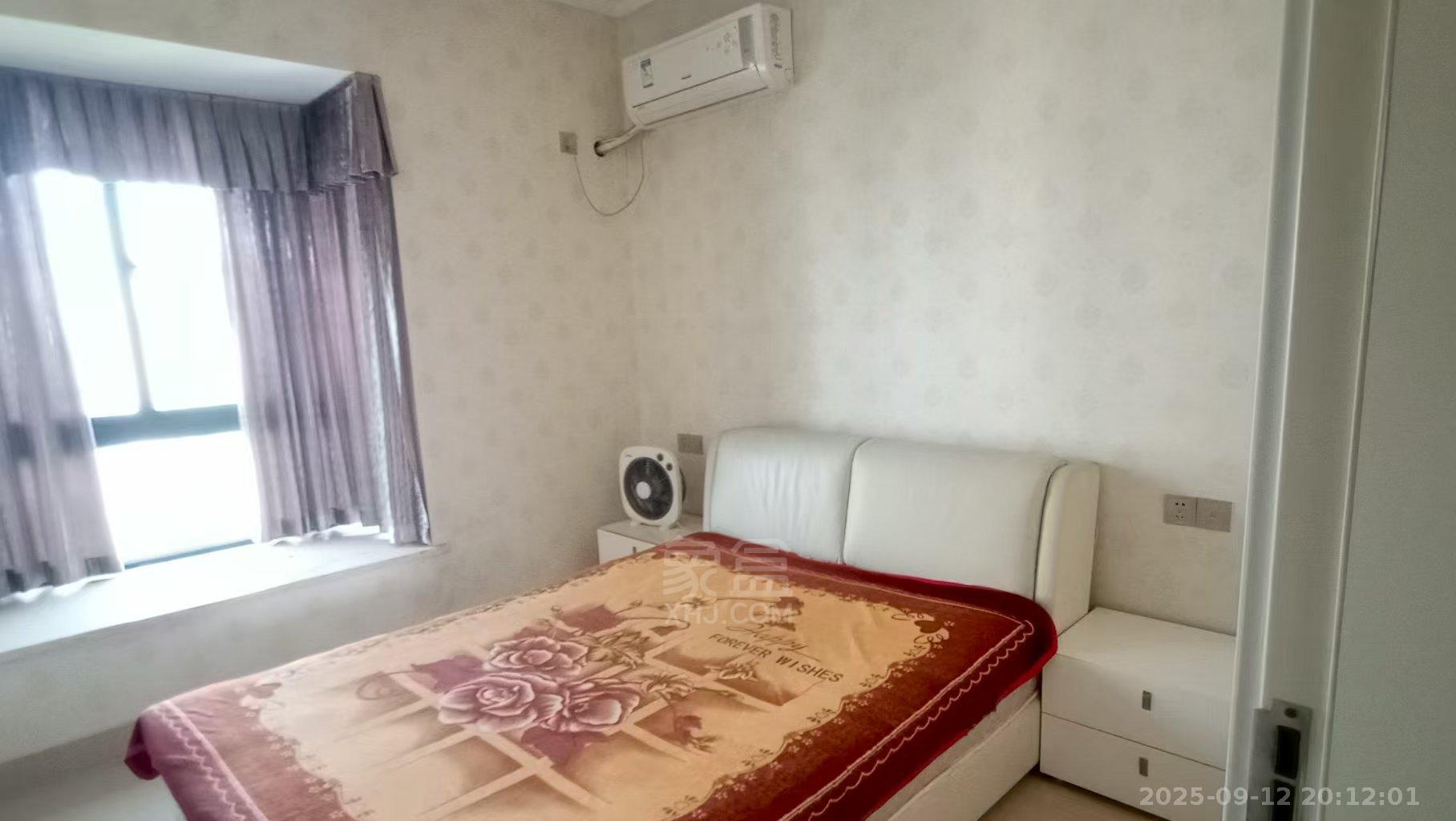 经世皇城 3室2厅2卫 2400.0元/月 经世皇城 3室2厅2卫 2400.0元/月室内图