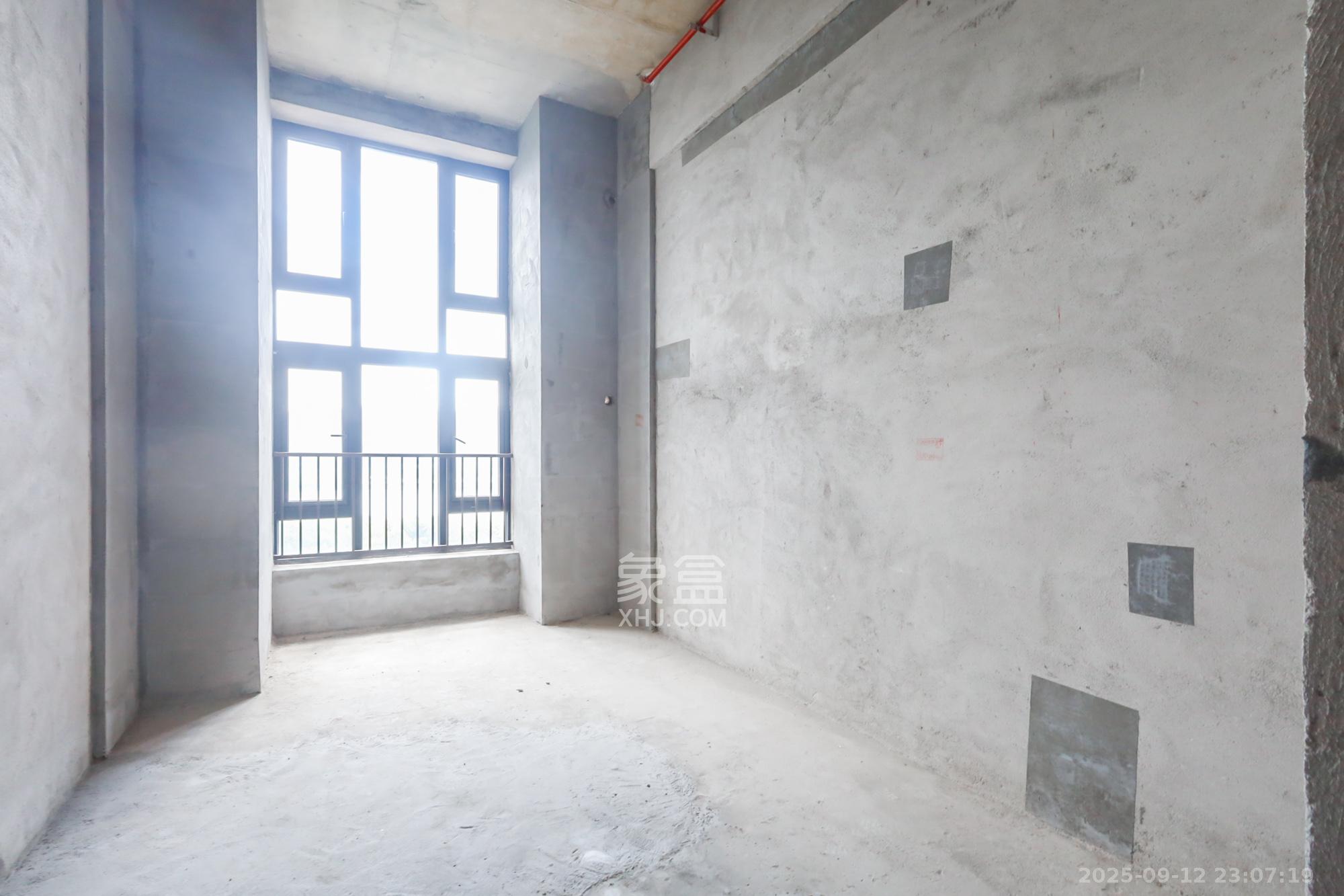 越秀悦湖台  1室0厅0卫    46.0万其他