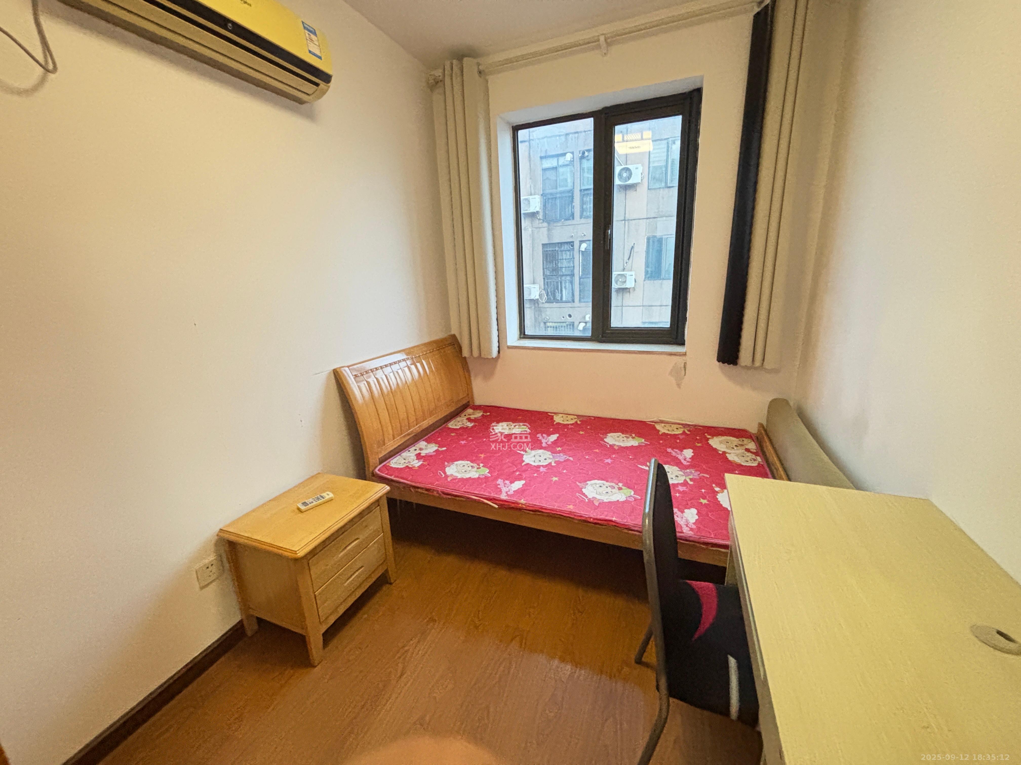 花漾年华（桂花园）  2室2厅1卫    1800.0元/月室内图