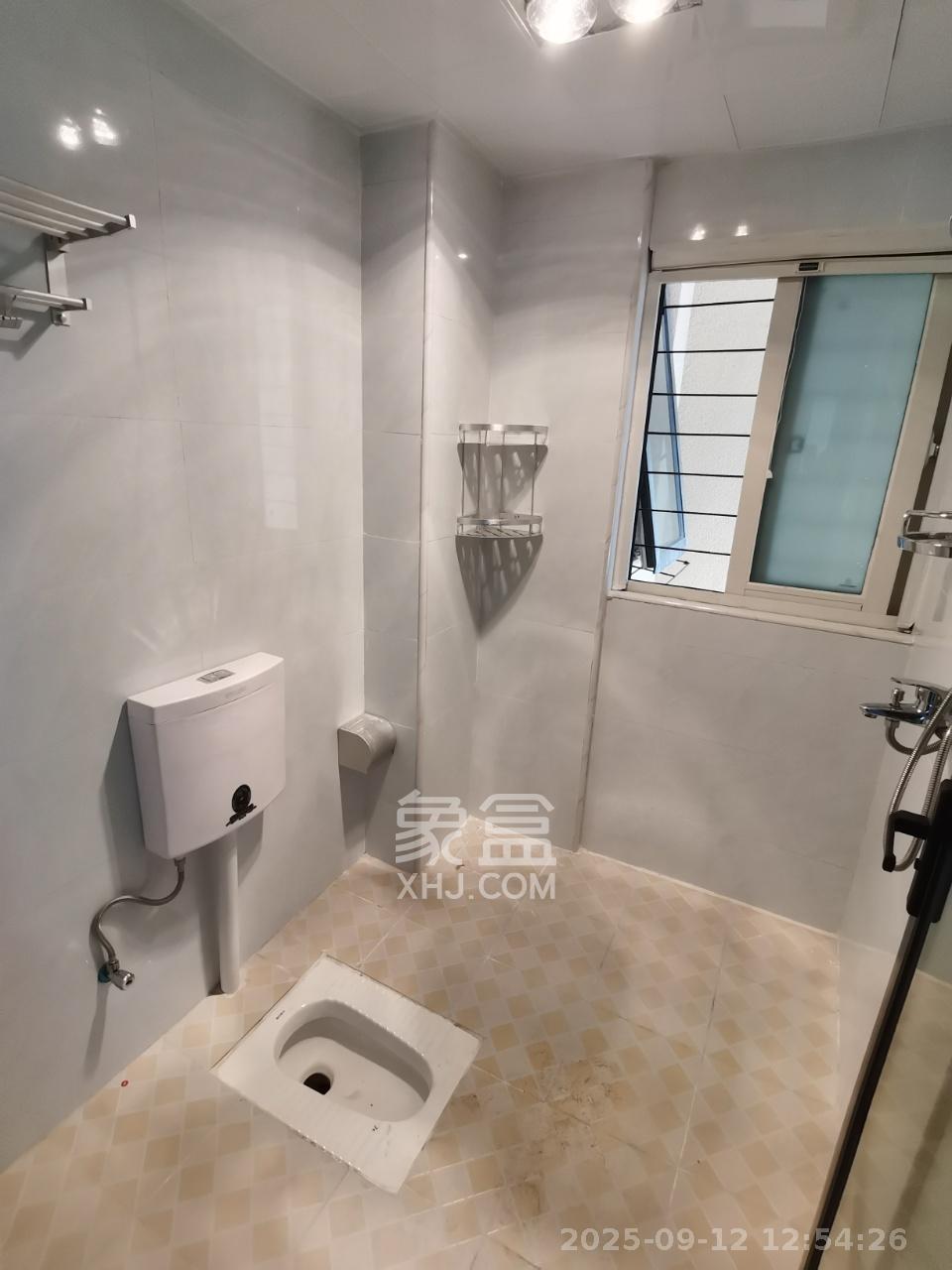 北辰三角洲E7区  3室2厅2卫    3800.0元/月室内图