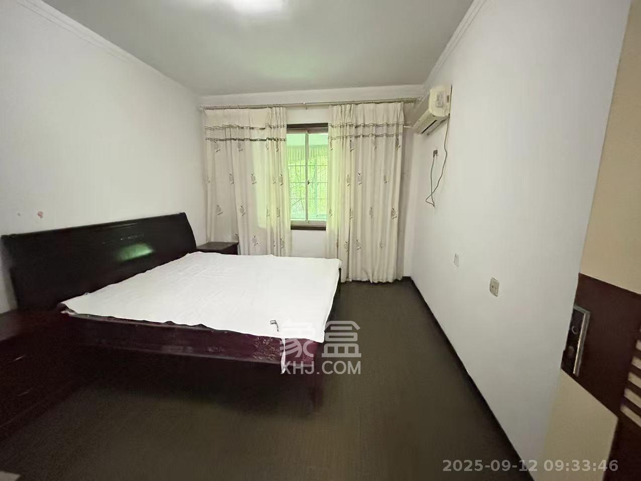 中南汽车世界 3室2厅2卫 1500.0元/月 中南汽车世界 3室2厅2卫 1500.0元/月室内图