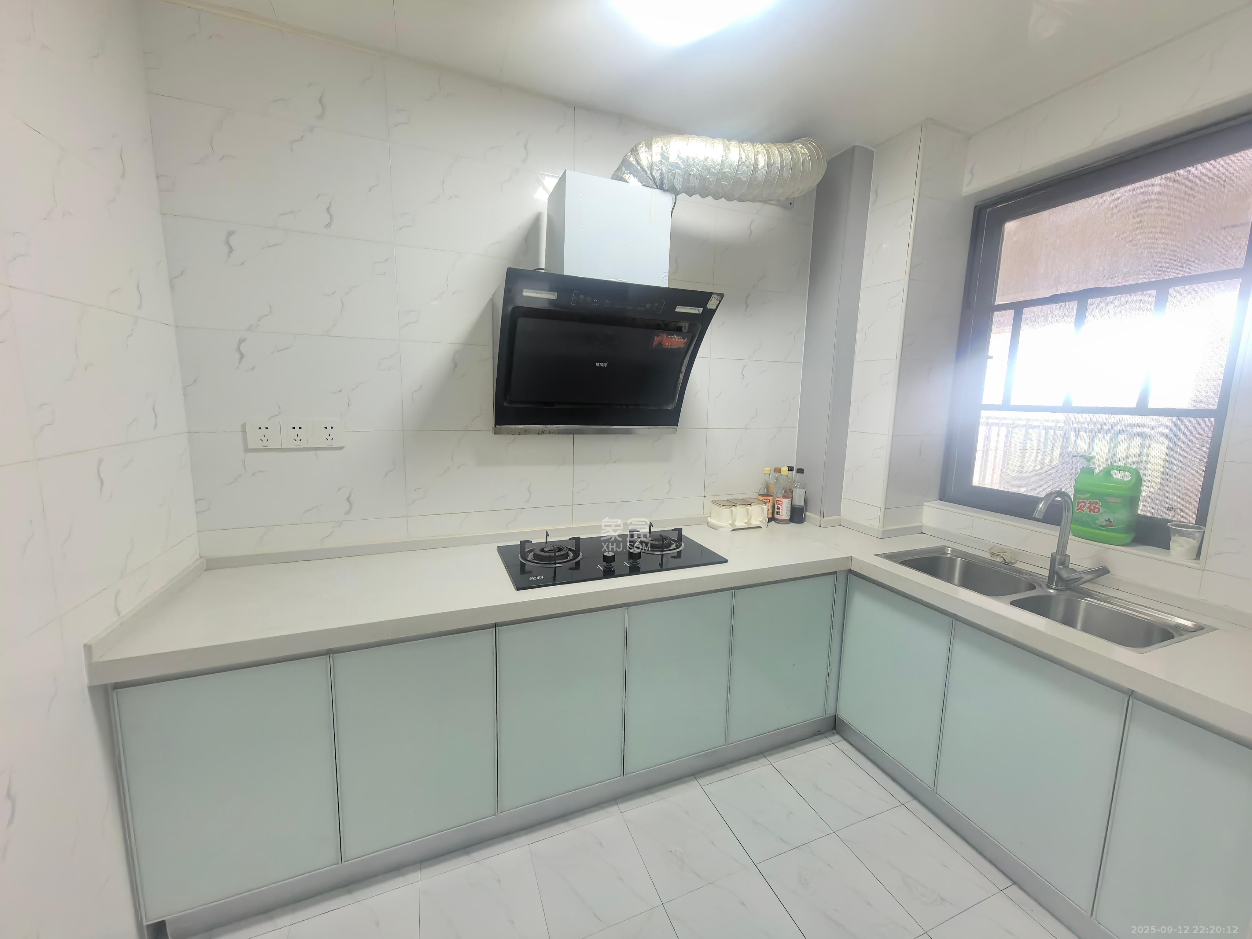 中梁星都荟  3室2厅1卫    2000.0元/月 中梁星都荟  3室2厅1卫    2000.0元/月室内图