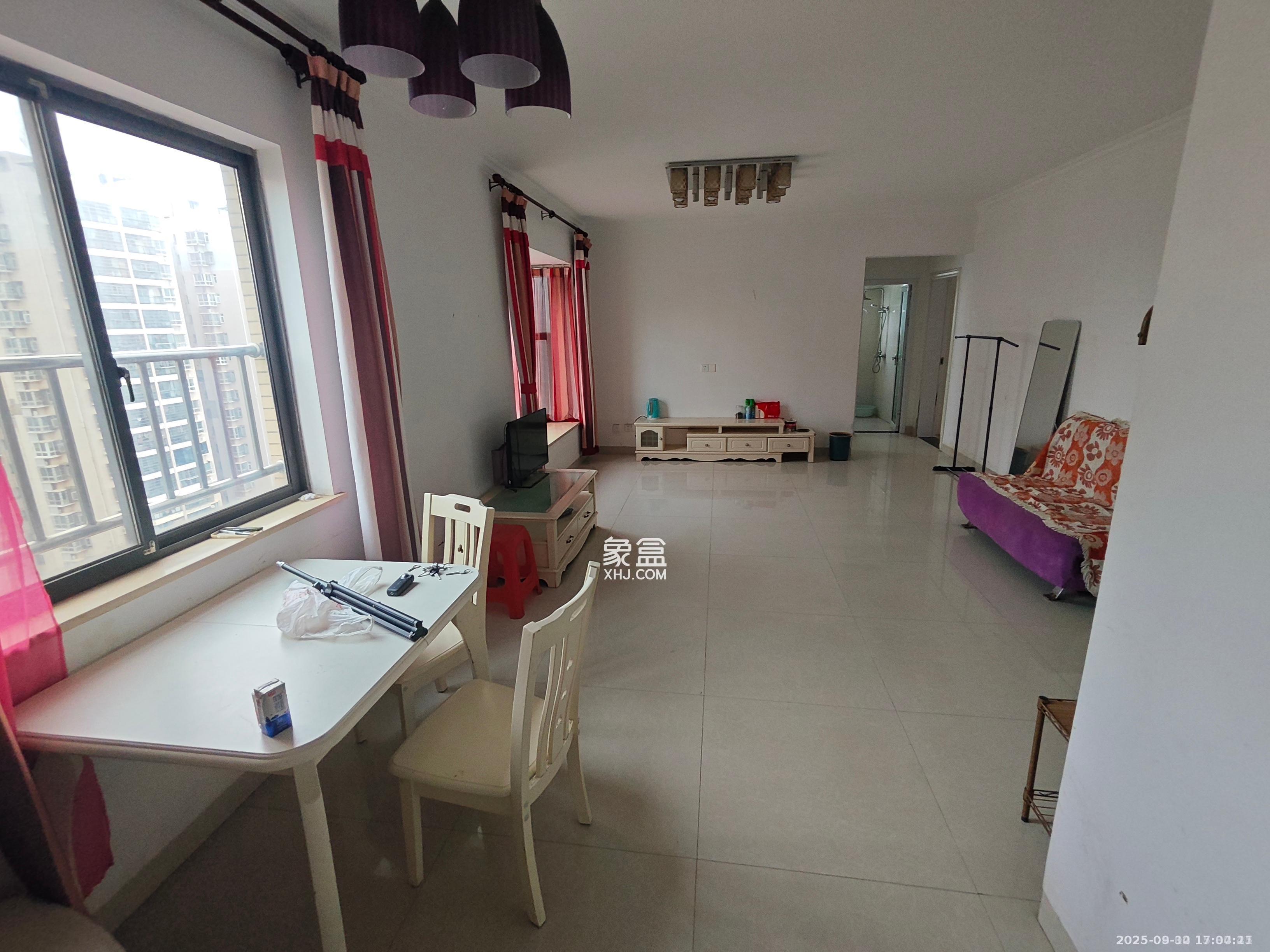 鑫天御景湾 2室2厅2卫 1800.0元/月 鑫天御景湾 2室2厅2卫 1800.0元/月室内图