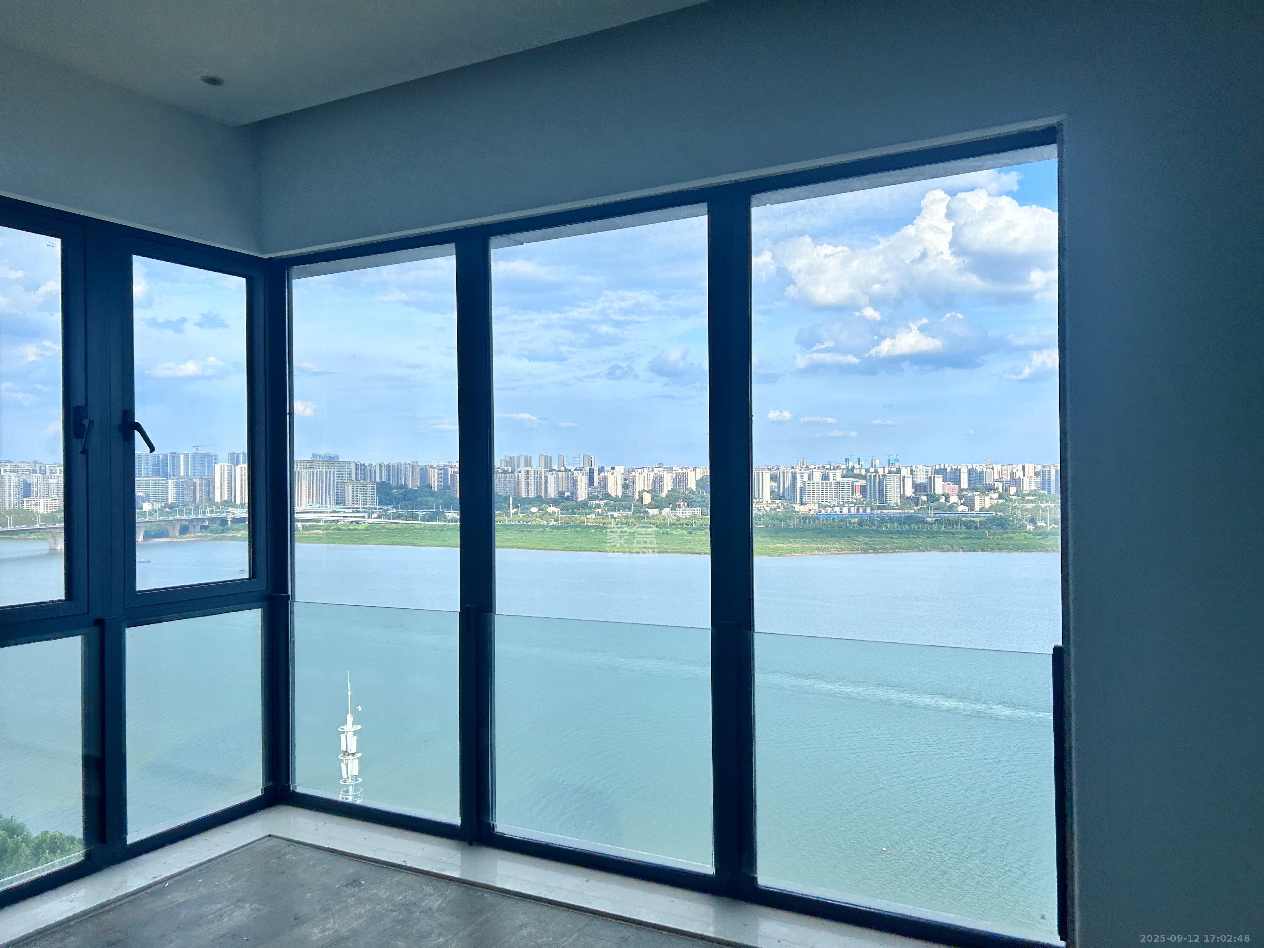 珠江颐德公馆 4室2厅2卫 20000.0元/月 珠江颐德公馆 4室2厅2卫 20000.0元/月室内图