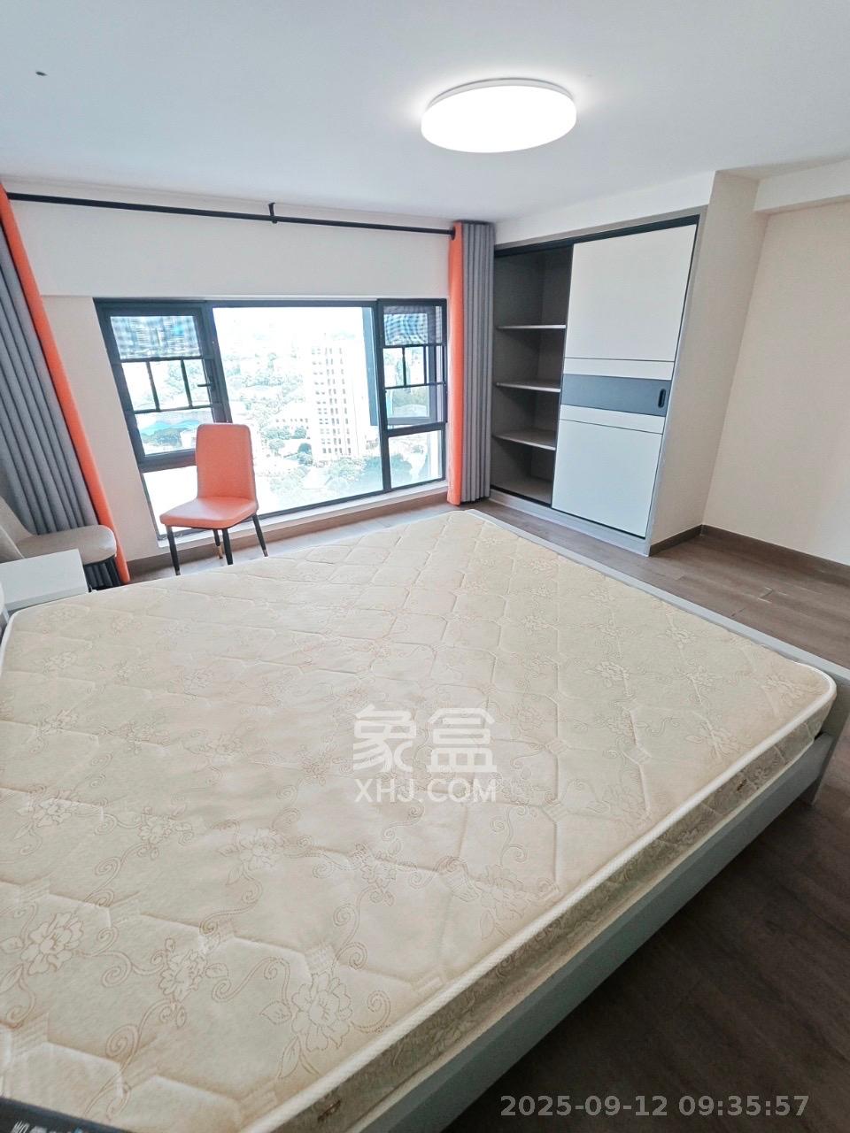 振业城三期  2室1厅1卫    2400.0元/月室内图