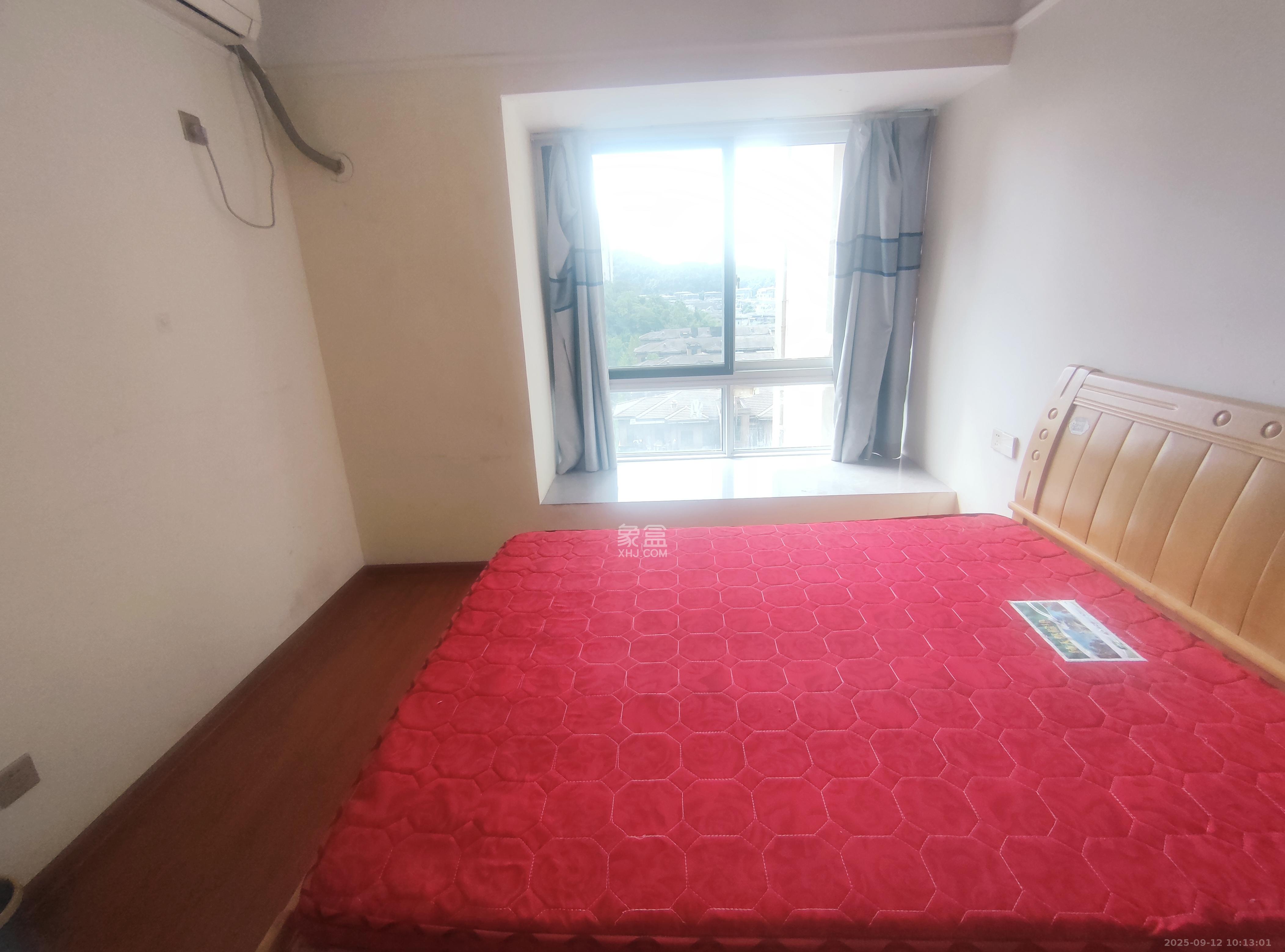 天麓尚层 4室2厅2卫 3000.0元/月 天麓尚层 4室2厅2卫 3000.0元/月室内图